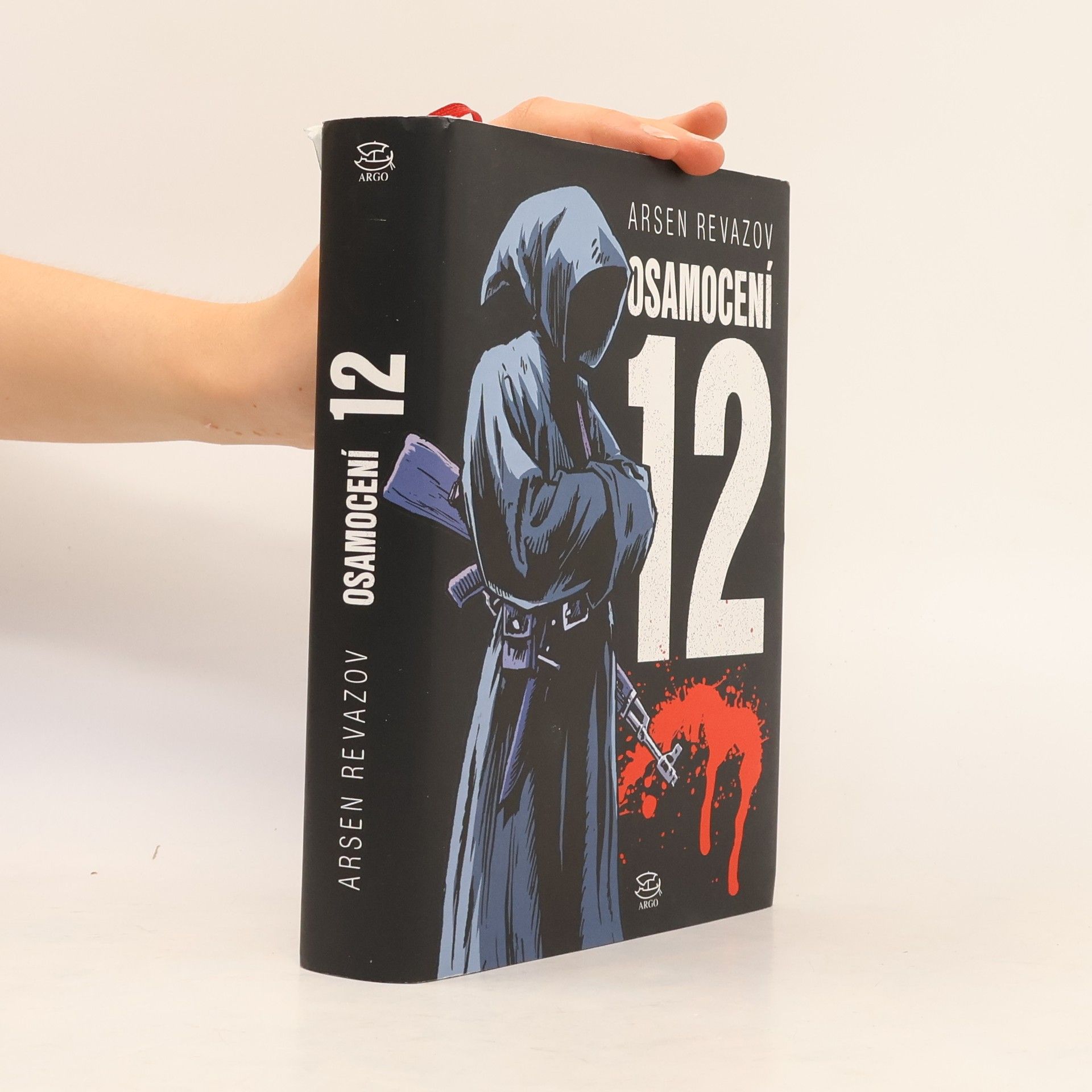 Arsen Revazov Osamocení 12