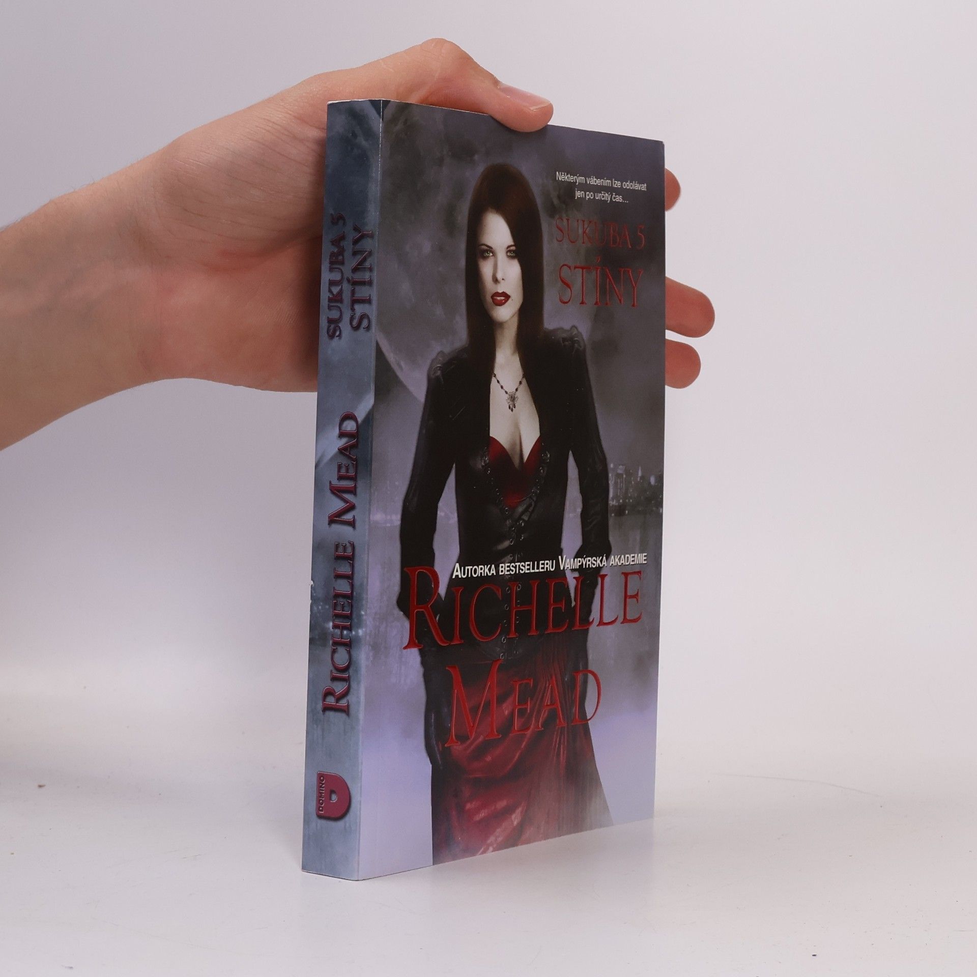 Richelle Mead Sukuba 5. Stíny