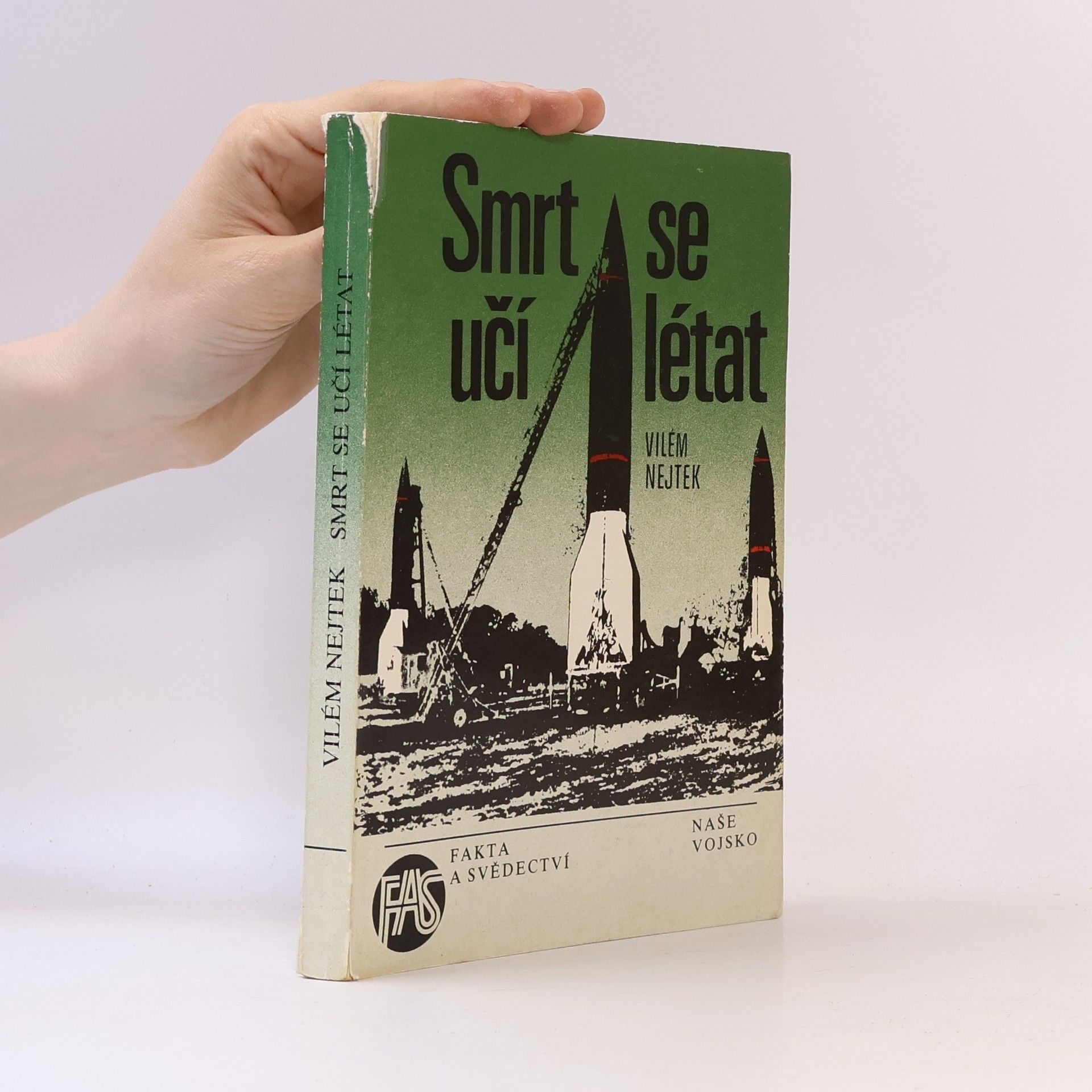Vilém Nejtek Smrt se učí létat