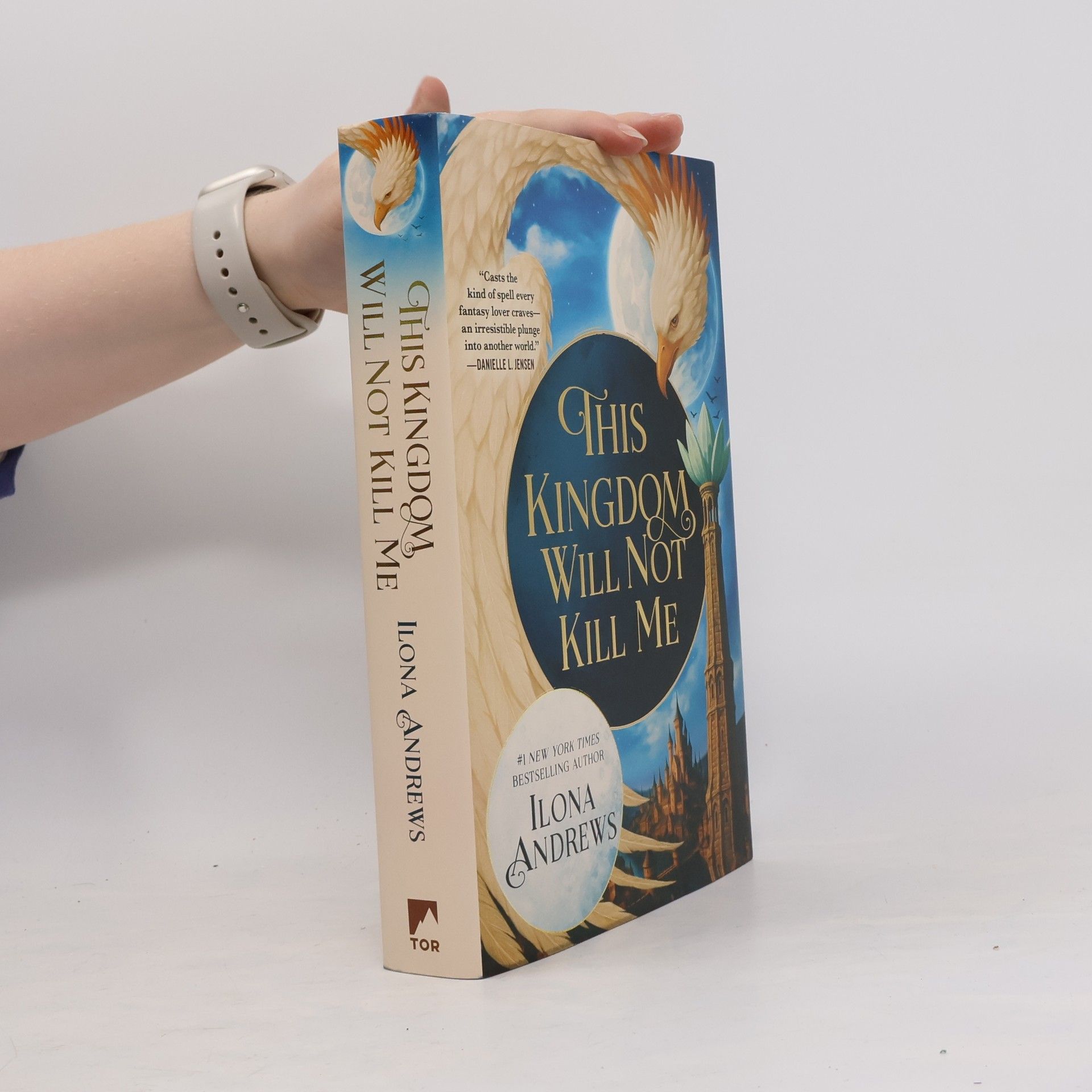 Ilona Andrews Maggie the Undying - 1: This Kingdom Will Not Kill Me