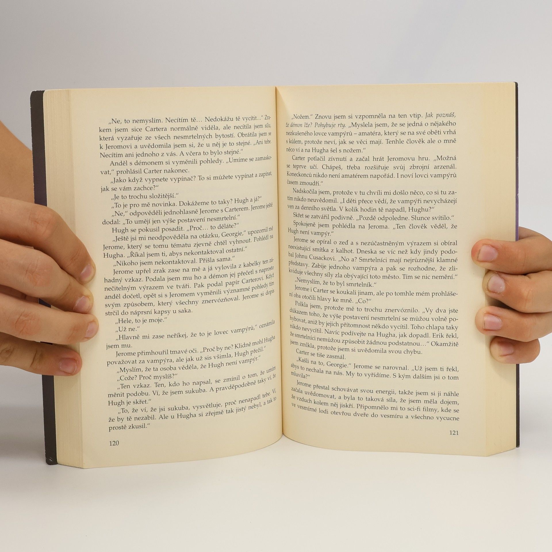 Richelle Mead Trápení. Sukuba. 1. díl