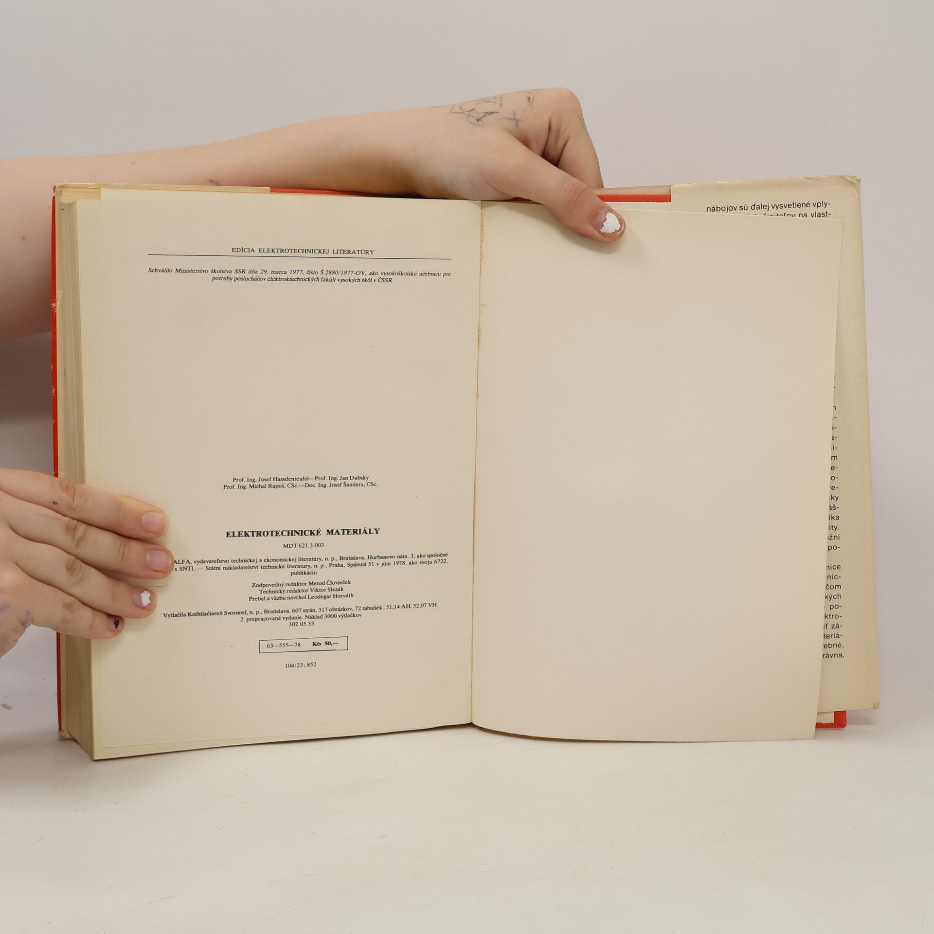 Autores varios Elektrotechnické materiály