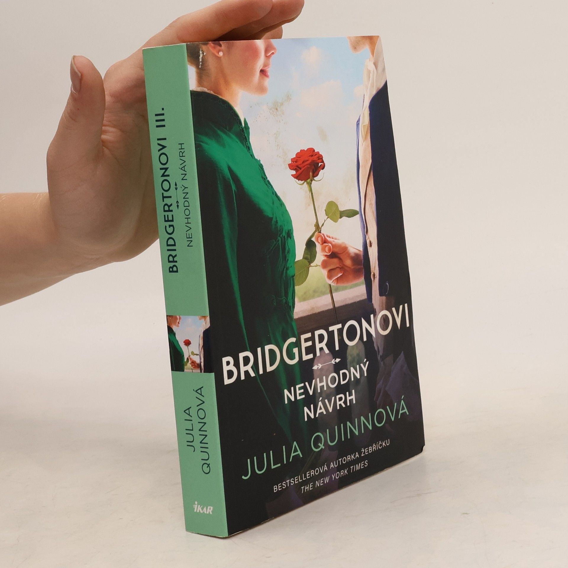 Julie Quinnová Bridgertonovi. Nevhodný návrh