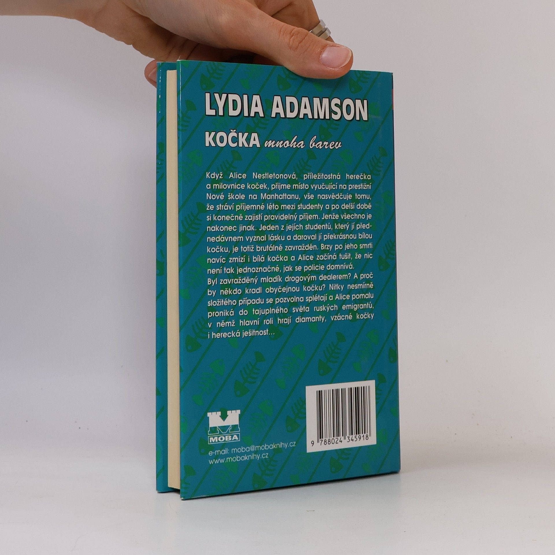Lydia Adamson Kočka mnoha barev