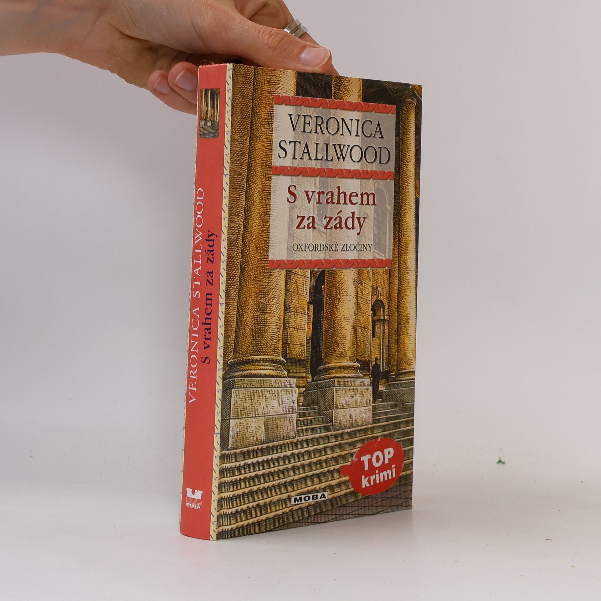 Veronica Stallwood S vrahem za zády