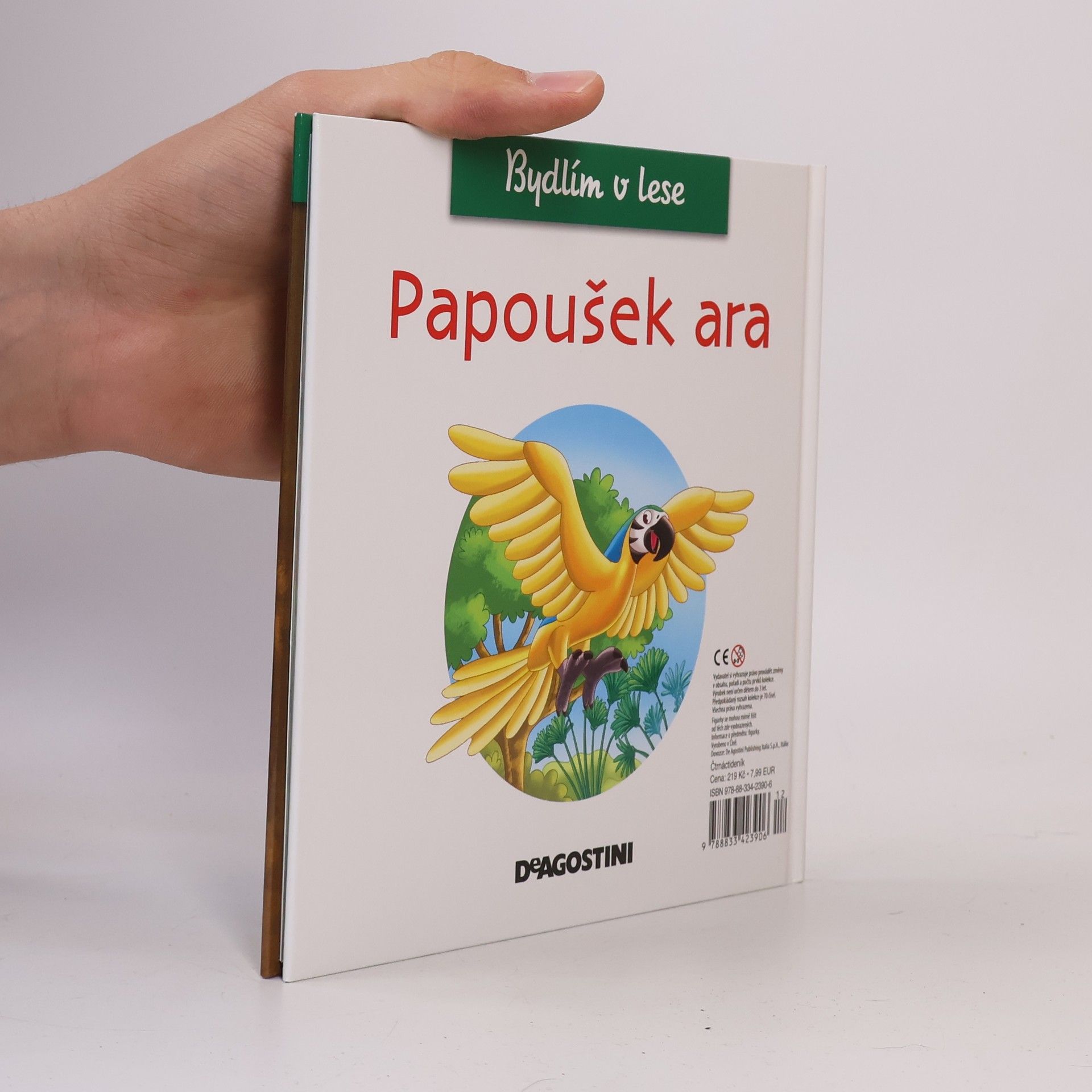 Kolektív autorov Bydlím v lese 16. Papoušek ara