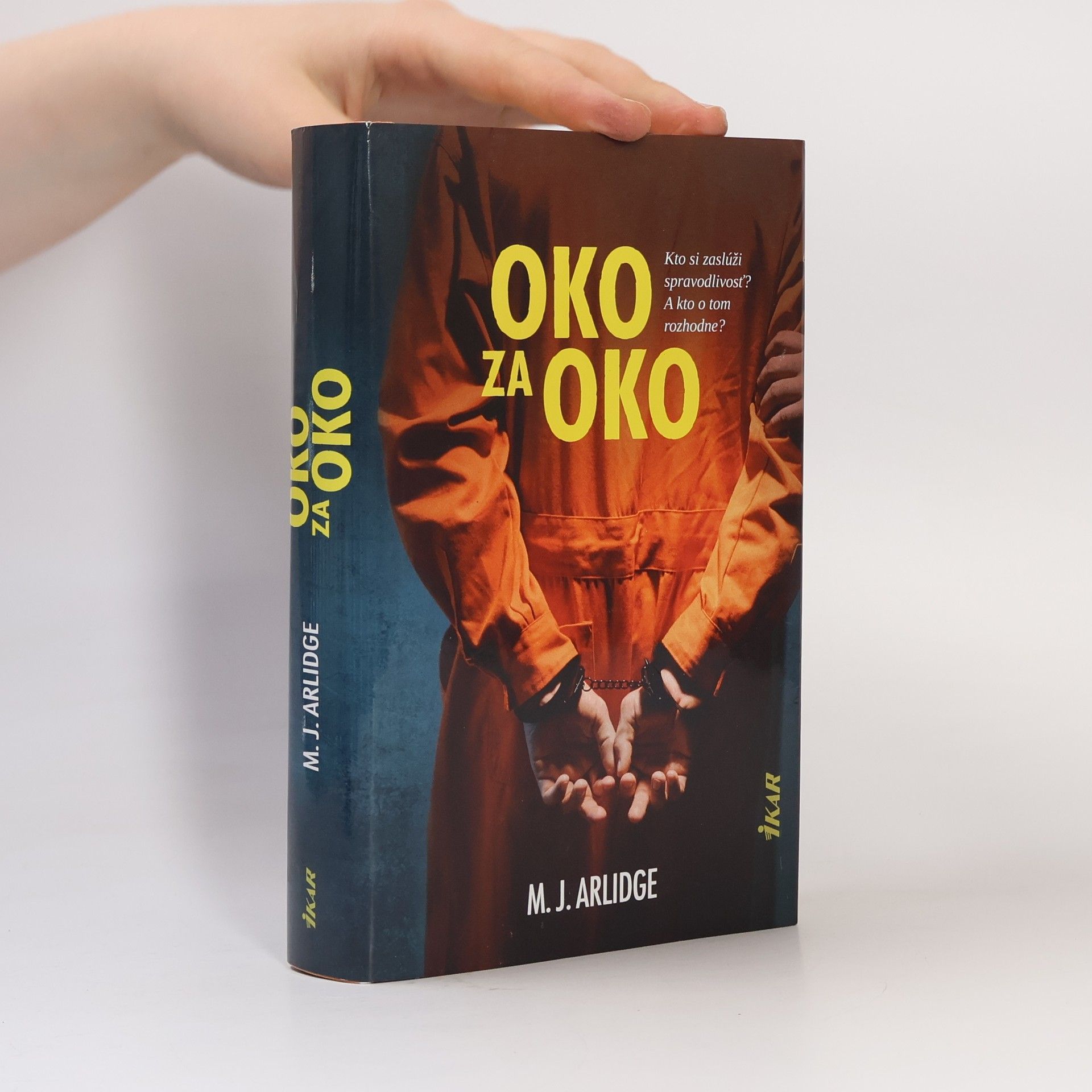 M. J. Arlidge Oko za oko