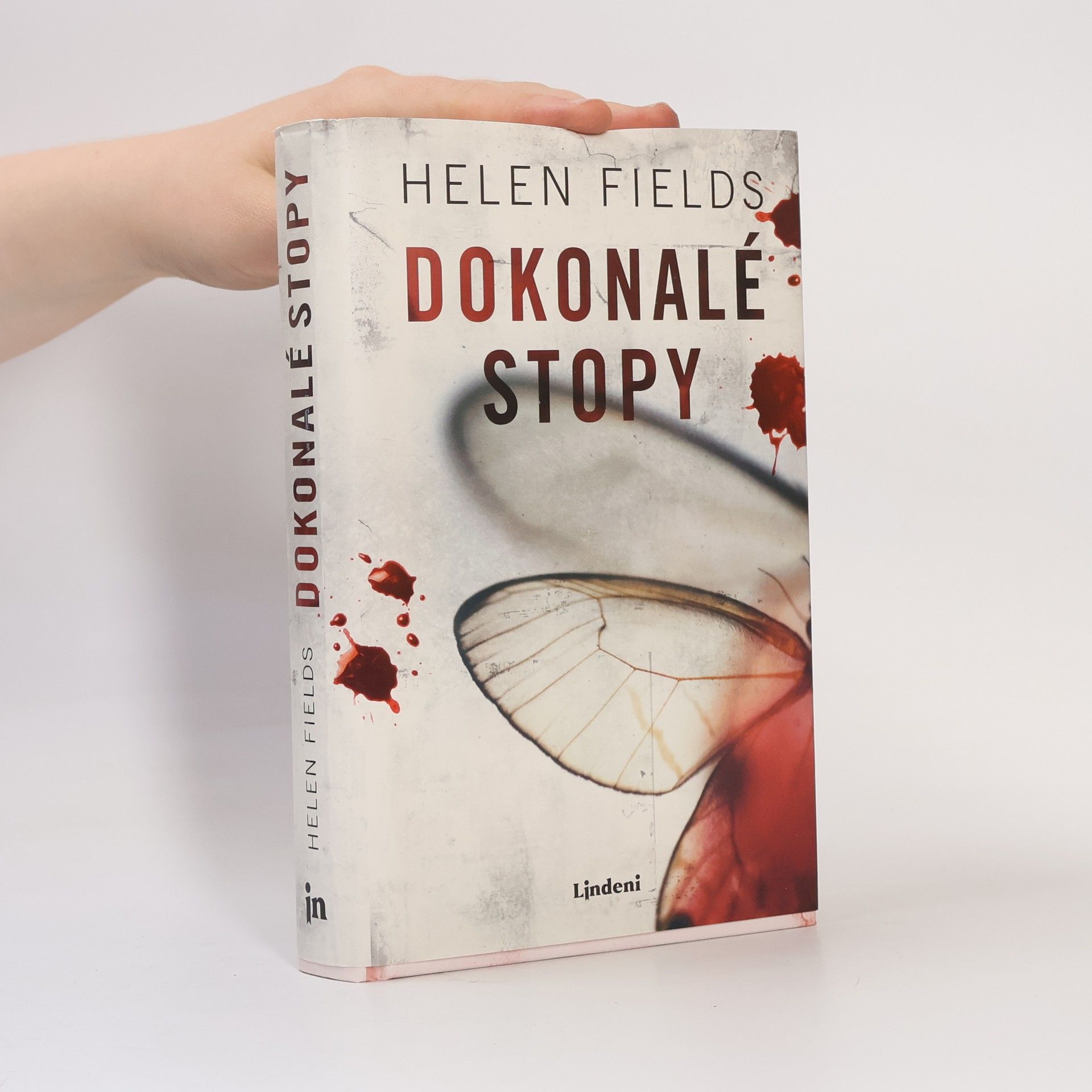 Helen Fields Dokonalé stopy