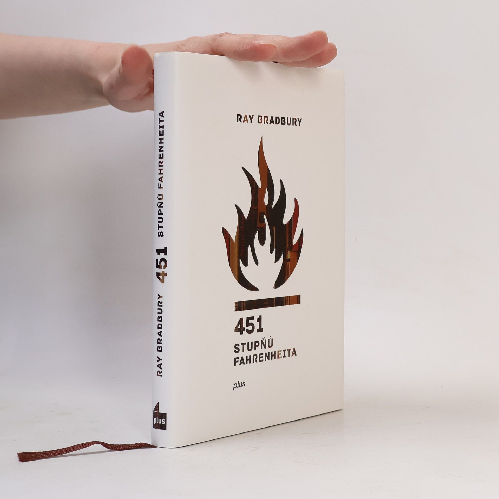 451 stupňů Fahrenheita