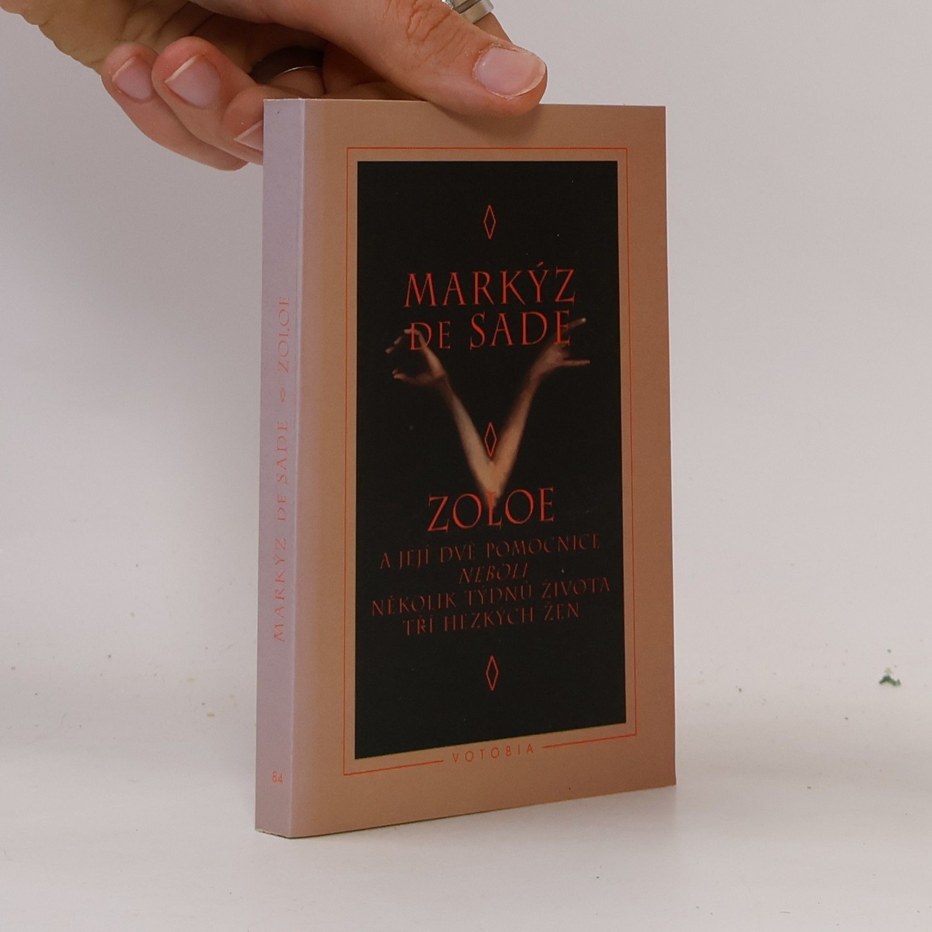 Marquis de Sade Zoloe a její dvě pomocnice