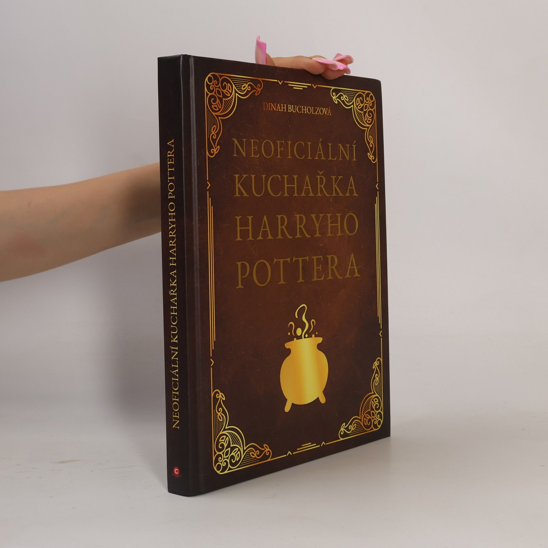Dinah Bucholz Neoficiální kuchařka Harryho Pottera