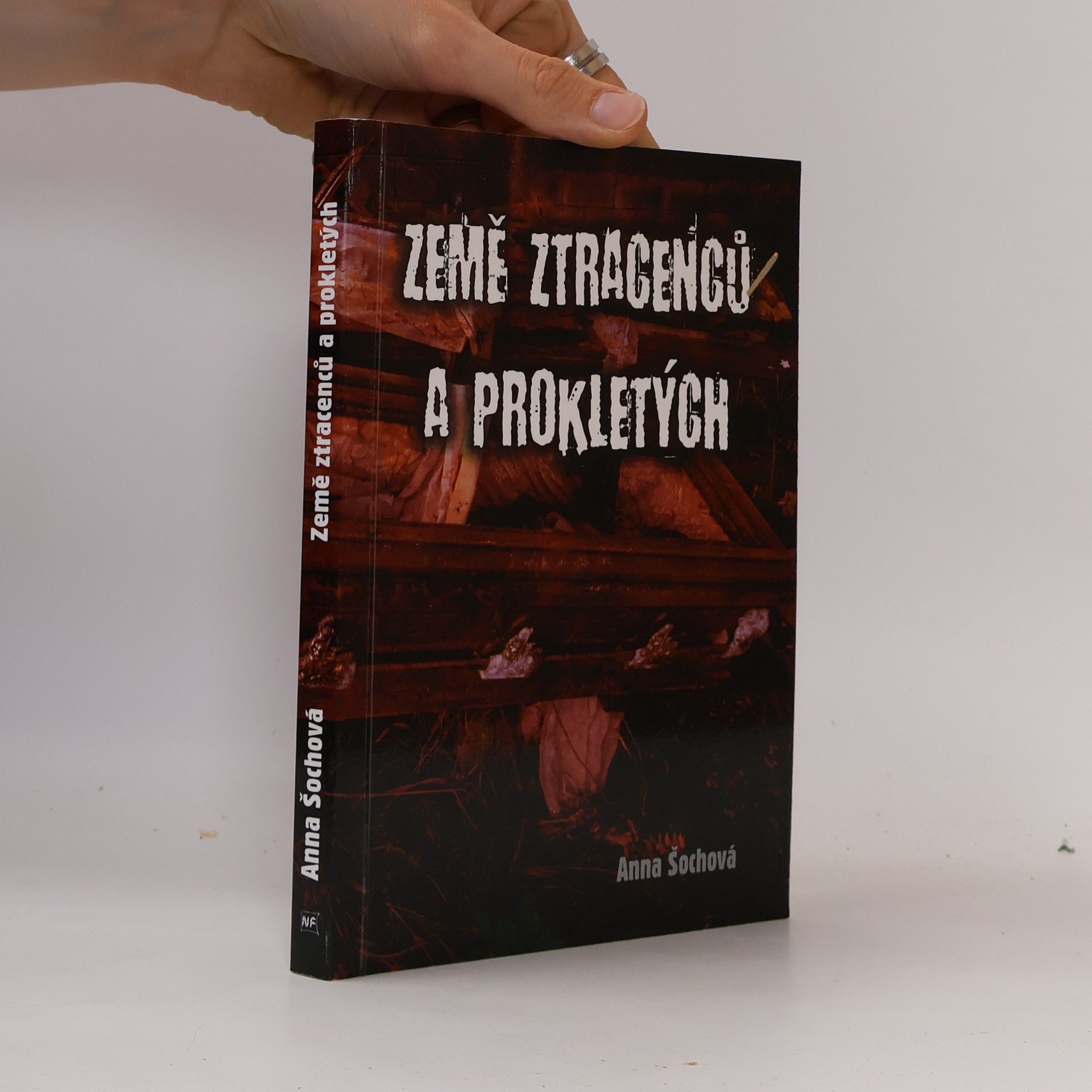 Země ztracenců a prokletých