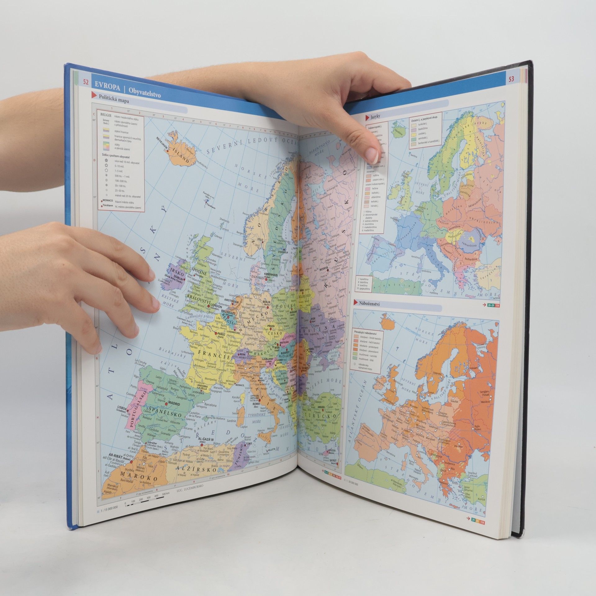 Autores varios Školní atlas světa