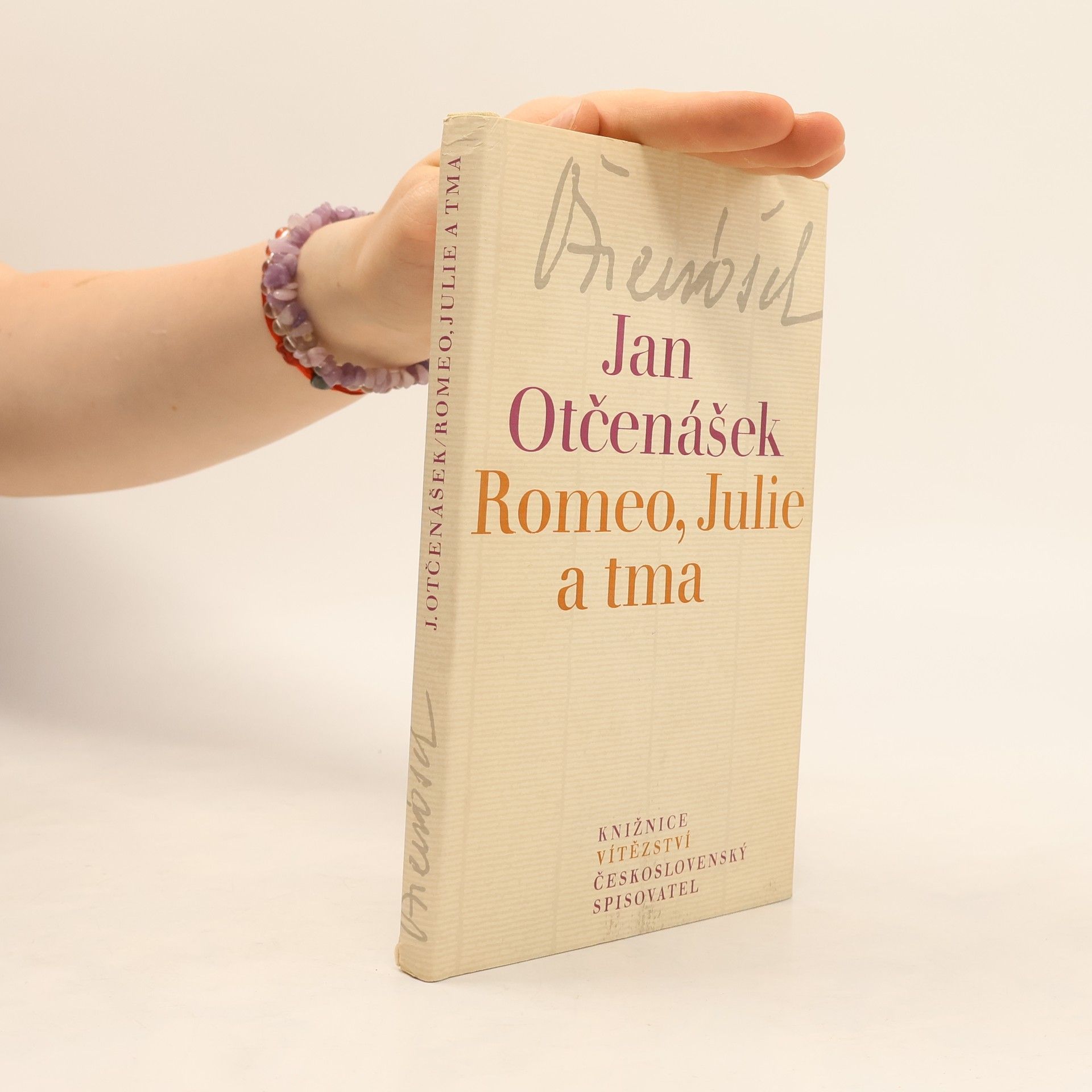 Jan Otčenášek Romeo, Julie a tma