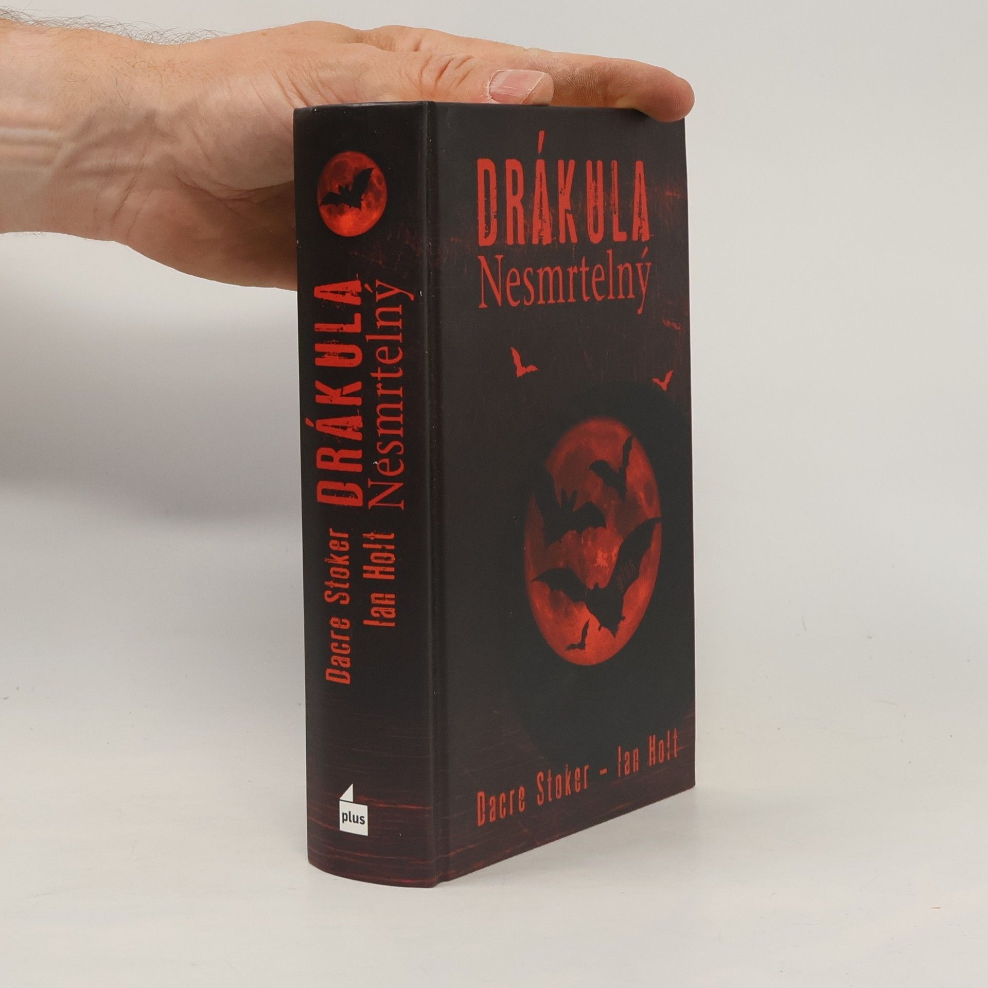 Dacre Stoker Drákula Nesmrtelný
