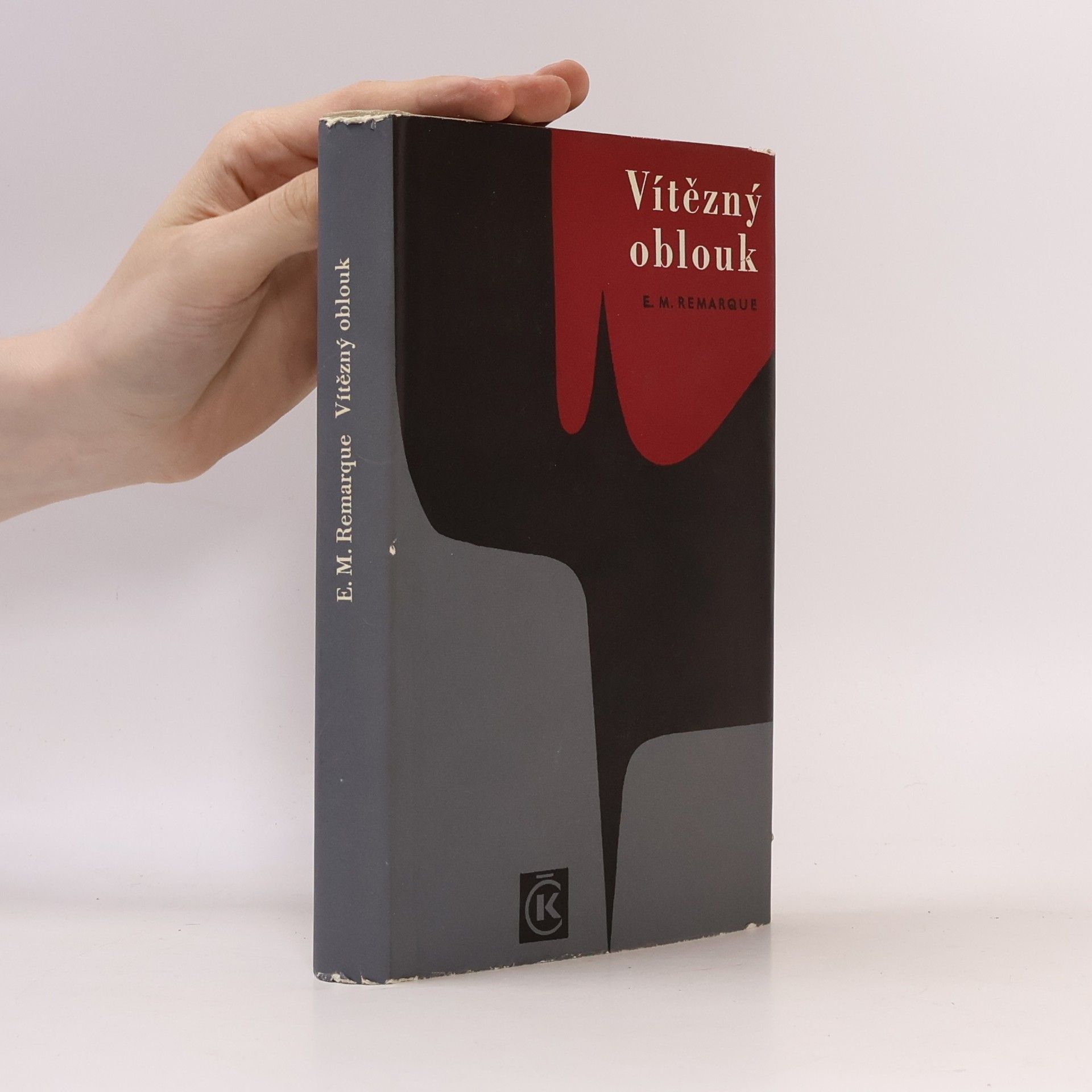 Erich Maria Remarque Vítězný oblouk