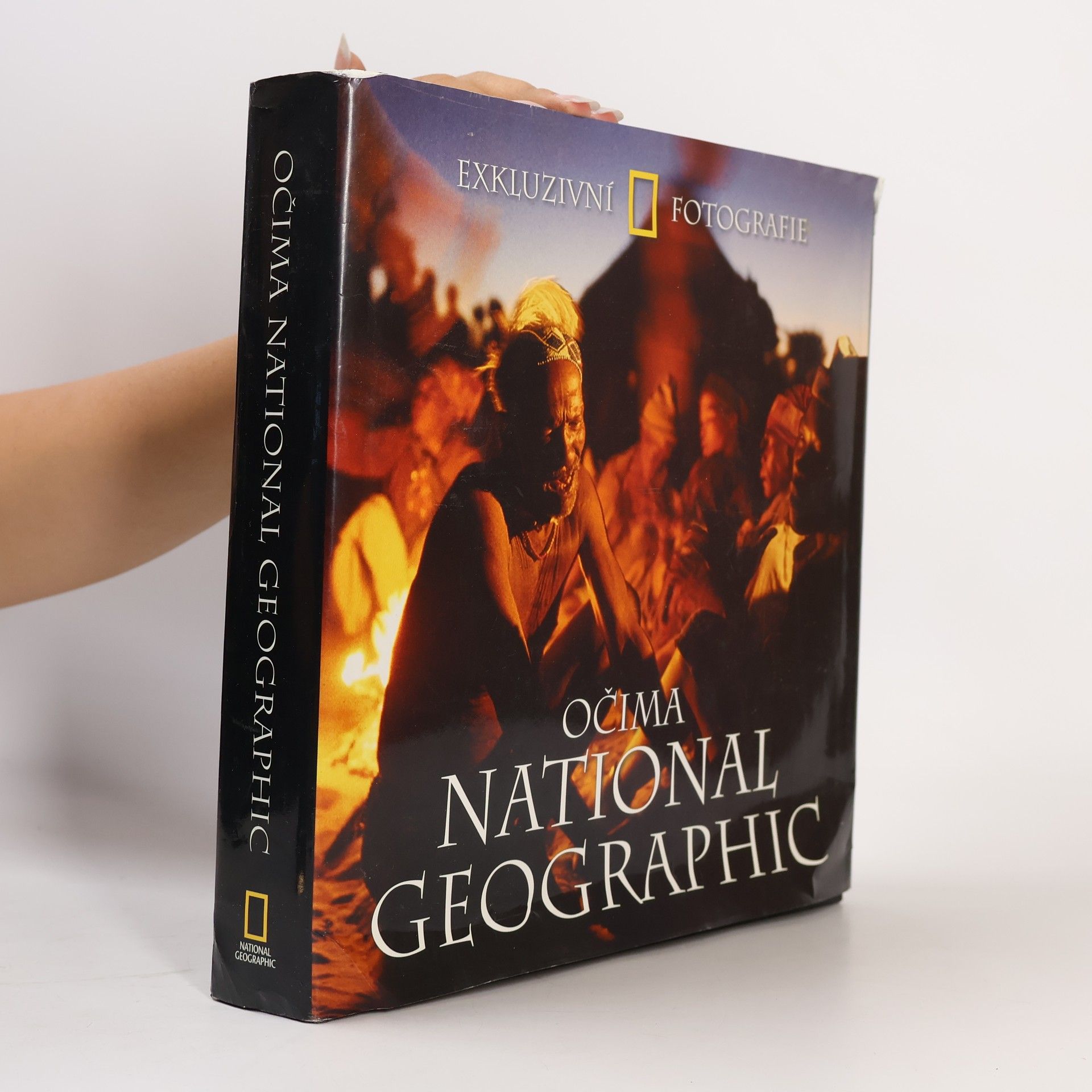 Various authors Očima National Geographic