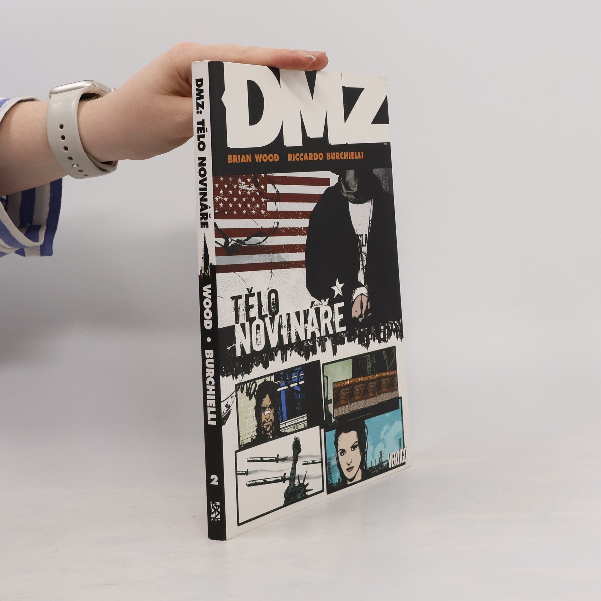 Riccardo Burchielli DMZ. Tělo novináře