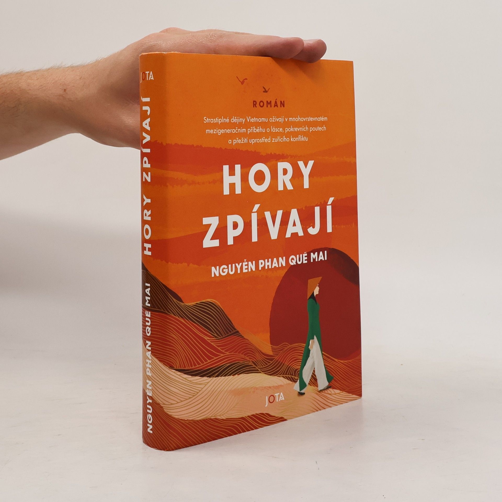 Nguyễn Phan Quế Mai Hory zpívají