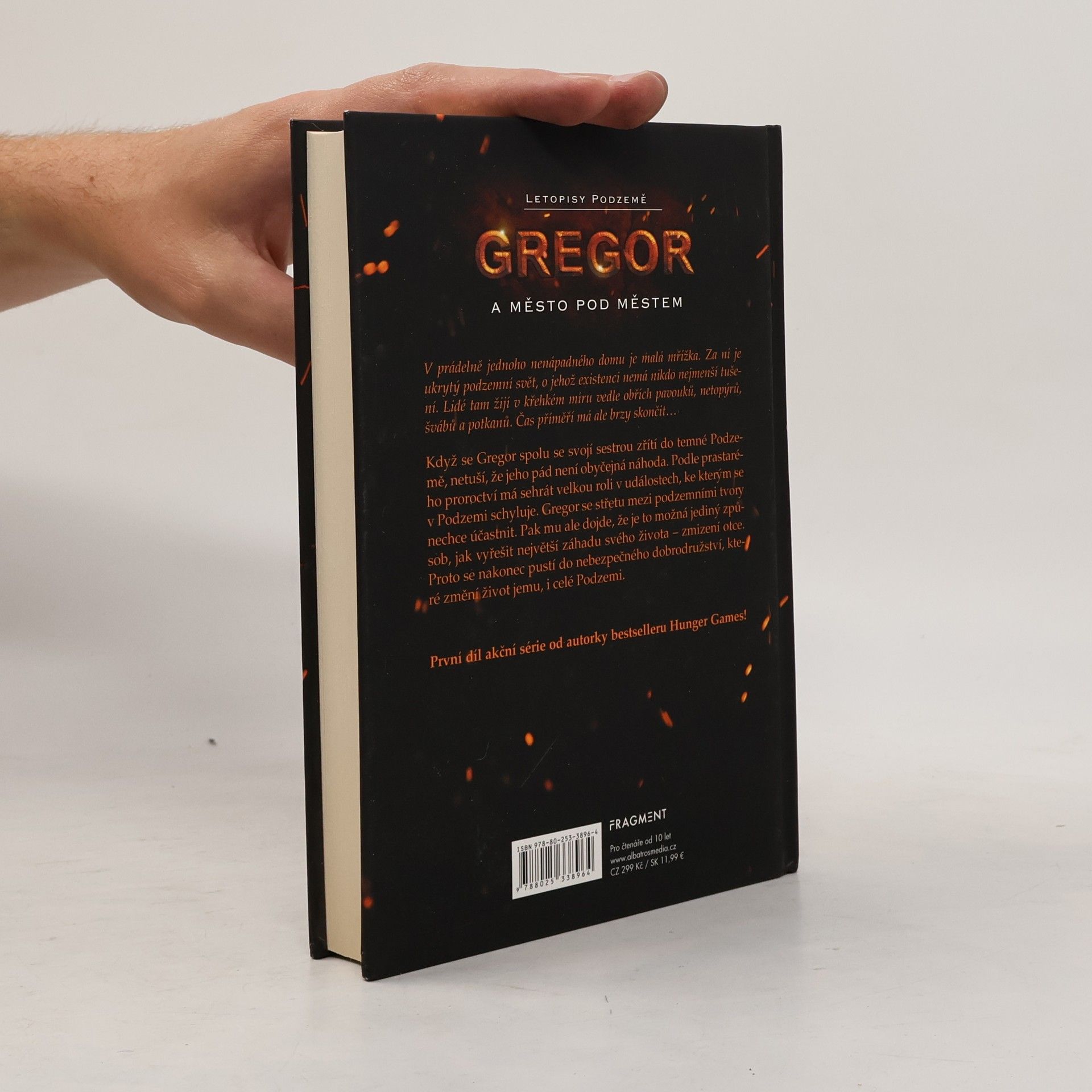 Suzanne Collins Letopisy Podzemě. Gregor a město pod městem
