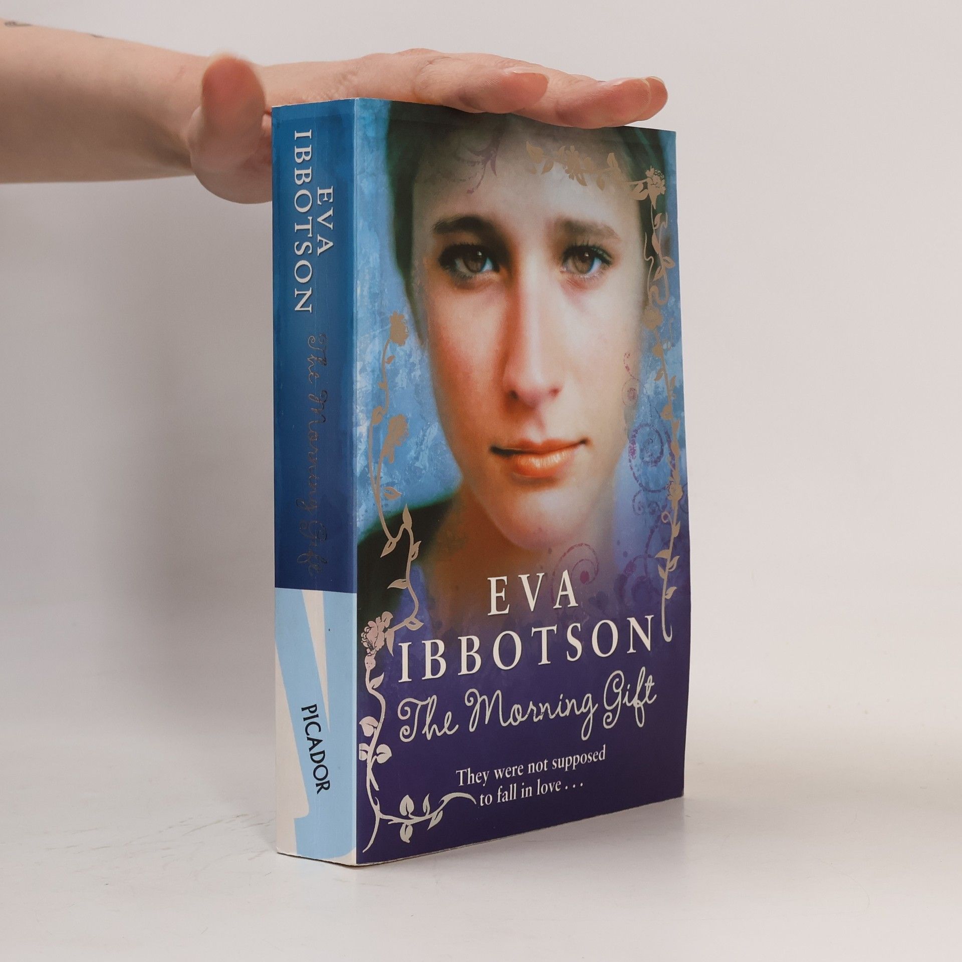 Eva Ibbotson The Morning Gift