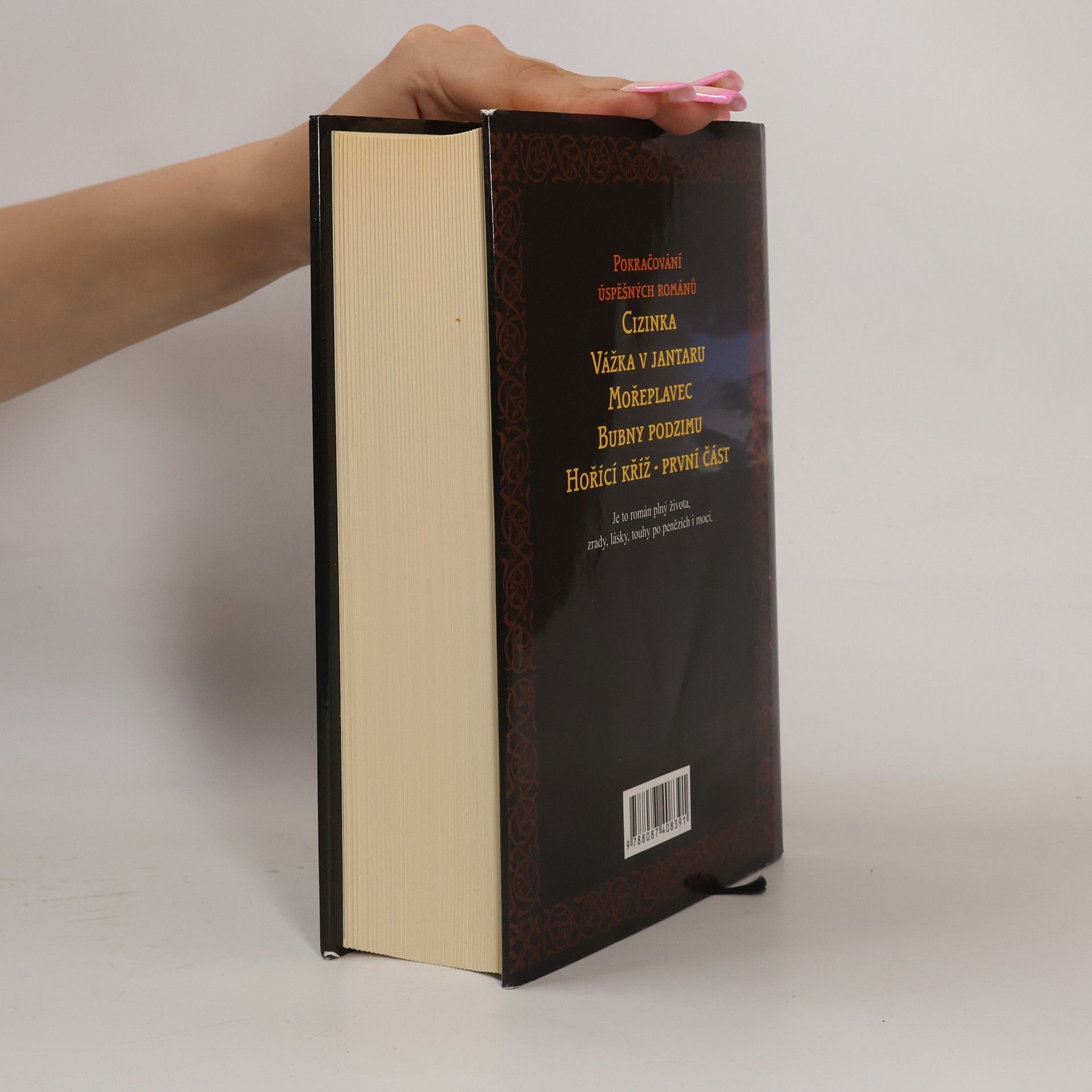 Diana Gabaldon Hořící kříž. Druhá část