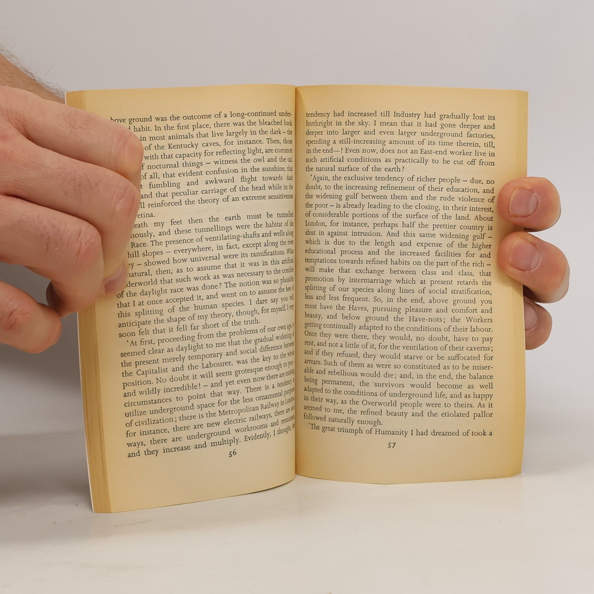 H. G. Wells The Time Machine Pan