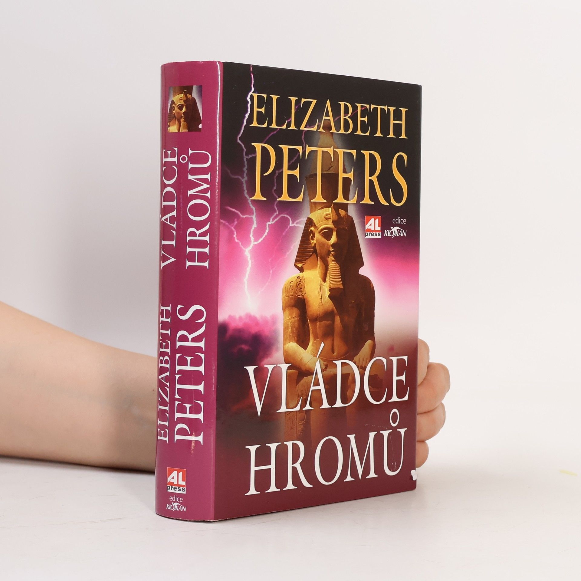 Elizabeth Peters Vládce hromů