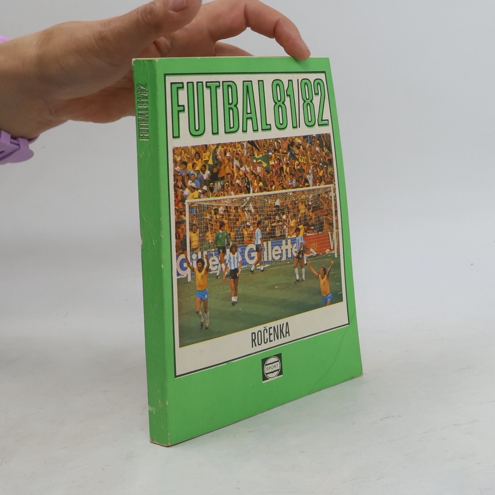Kolektív autorov Futbal 81/82 ročenka