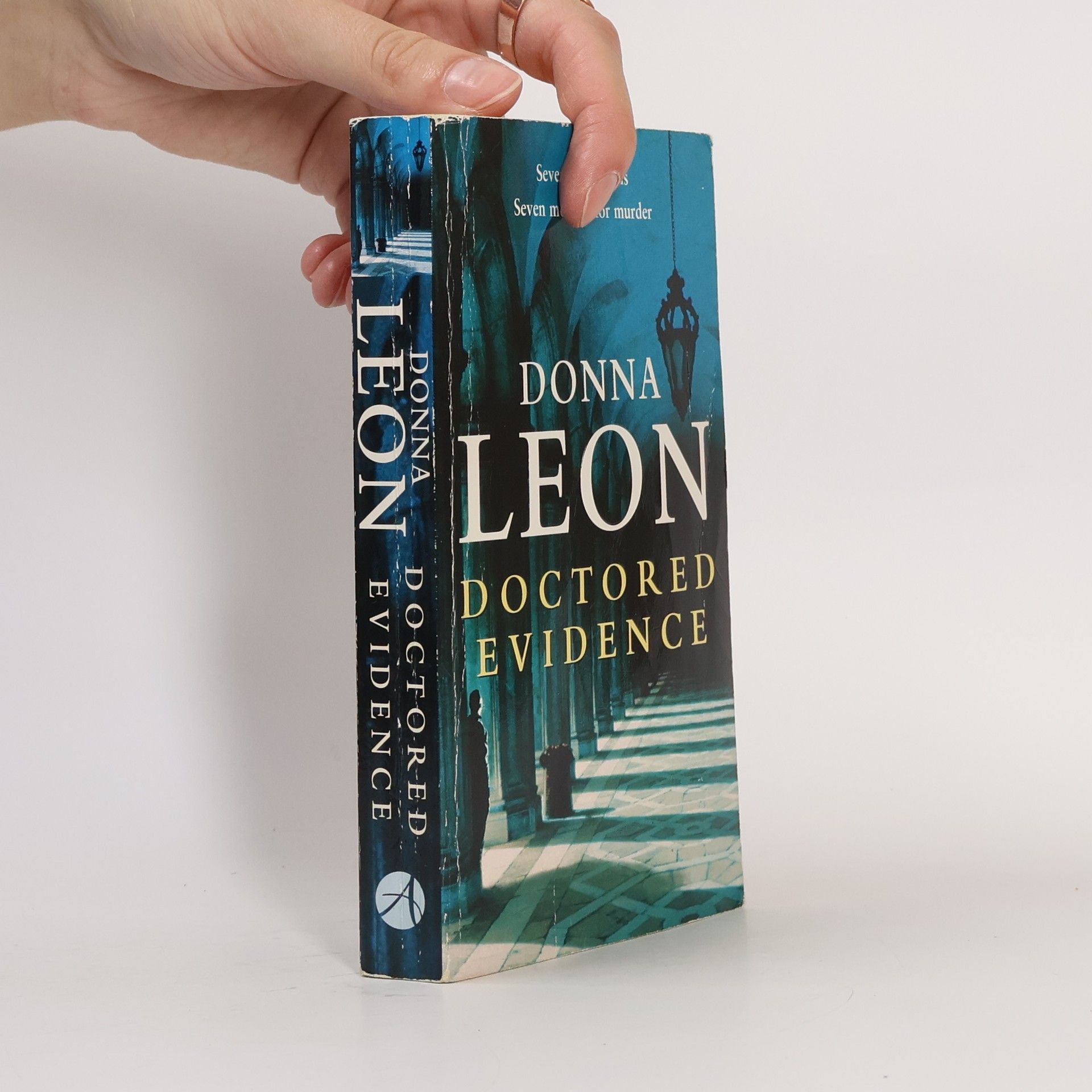 Donna Leon Doctored evidence