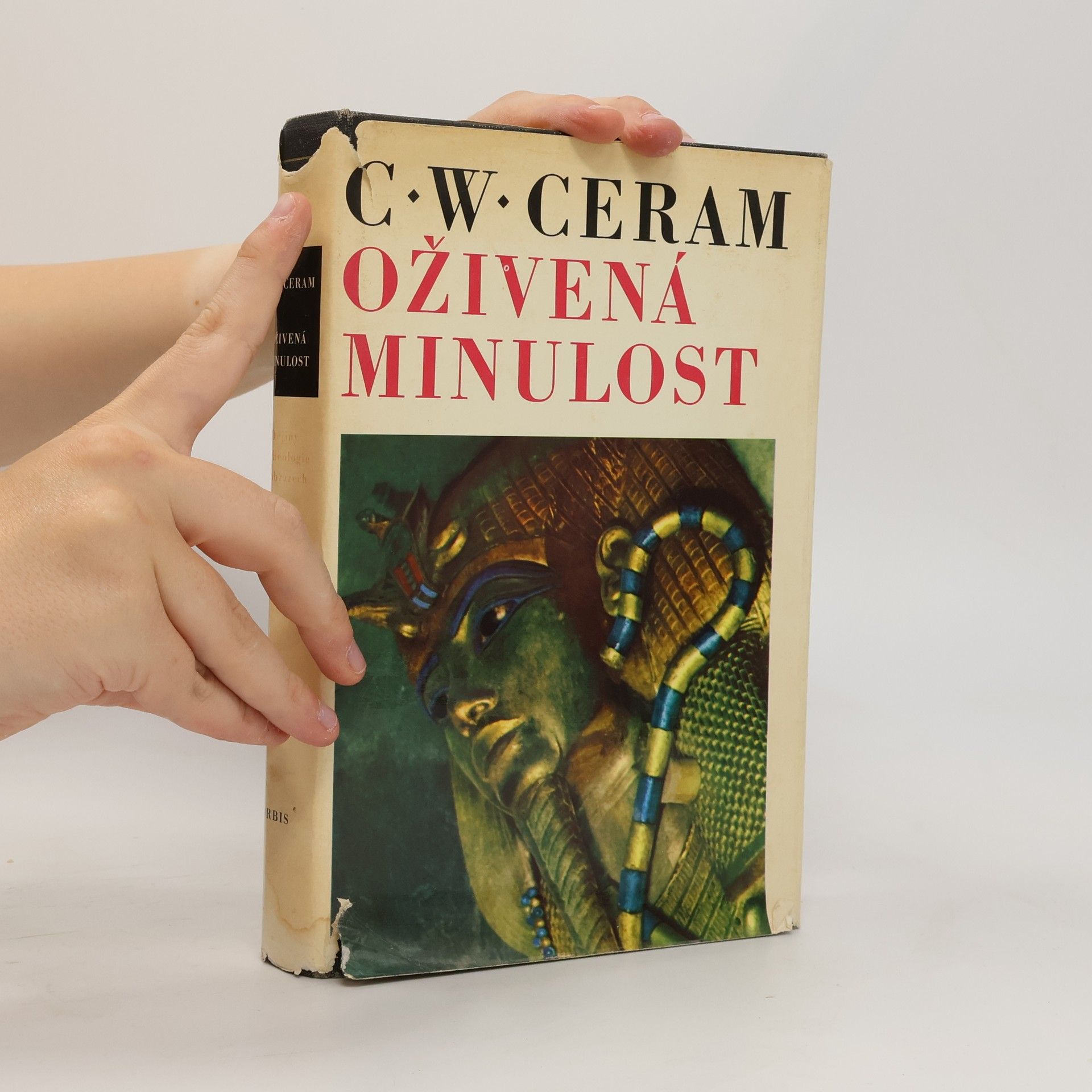 C. W. Ceram Oživená minulost