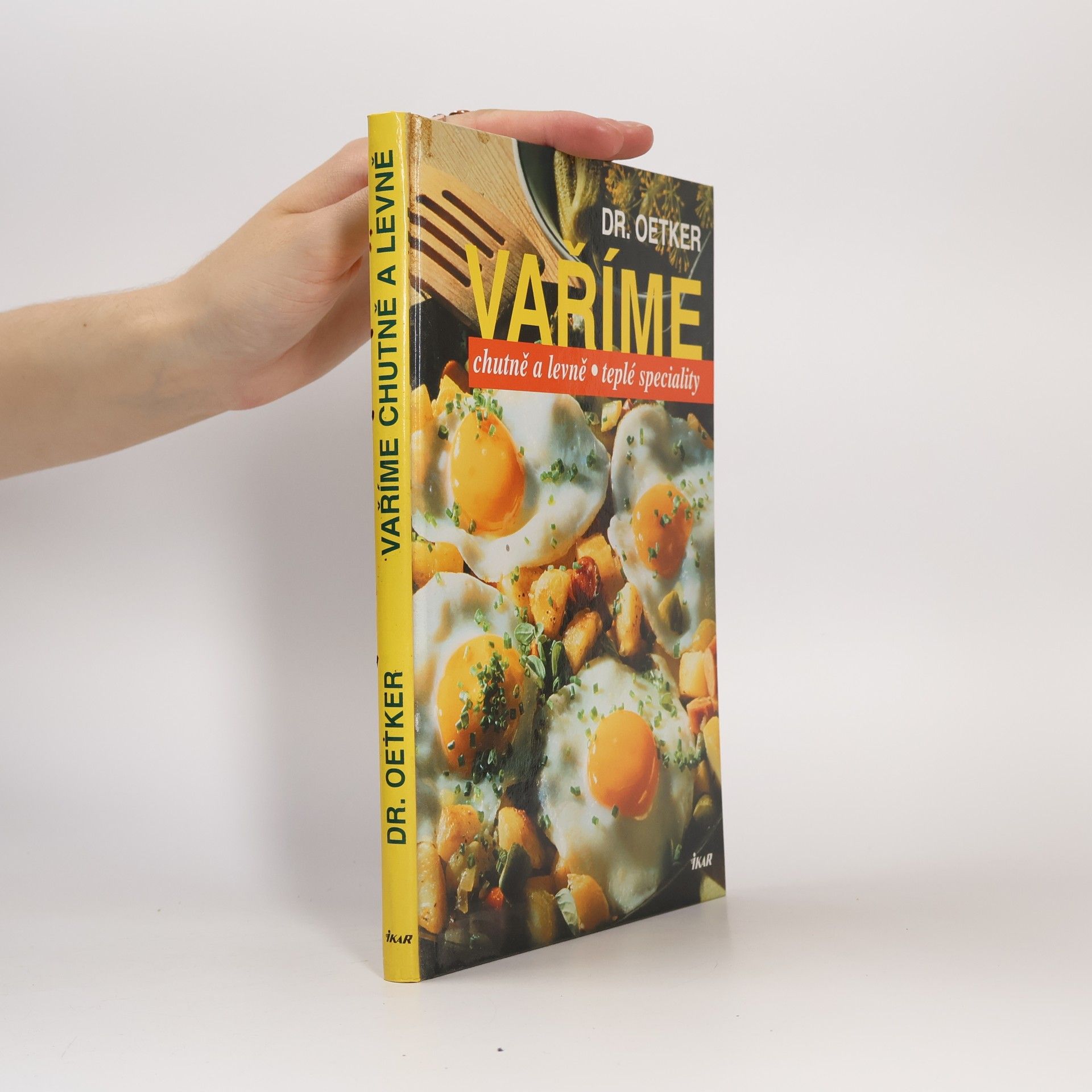 Collectif d'auteurs Vaříme chutně a levně. Teplé speciality.