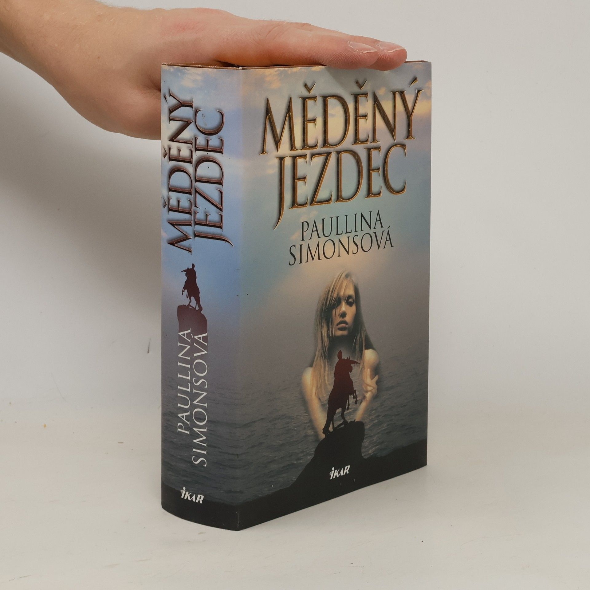 Paullina Simons Měděný jezdec