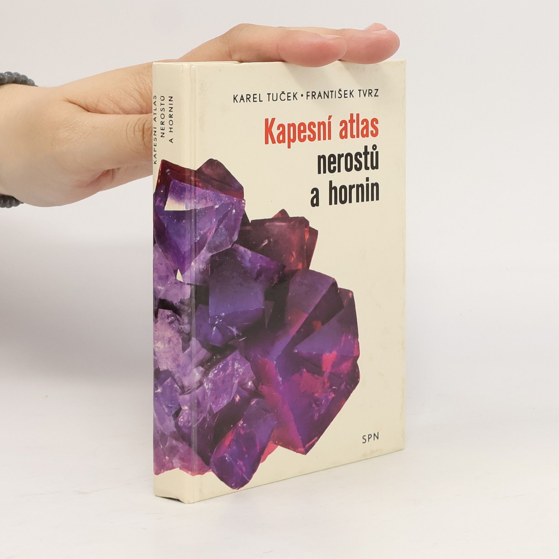 František Tvrz Kapesní atlas nerostů a hornin