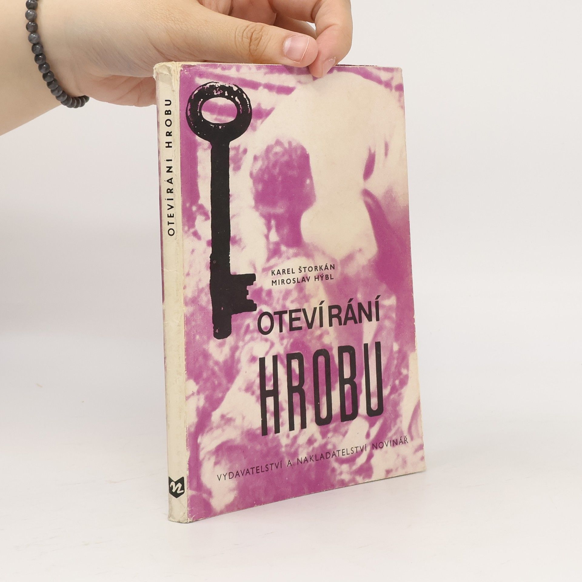 Karel Štorkán Otevírání hrobu
