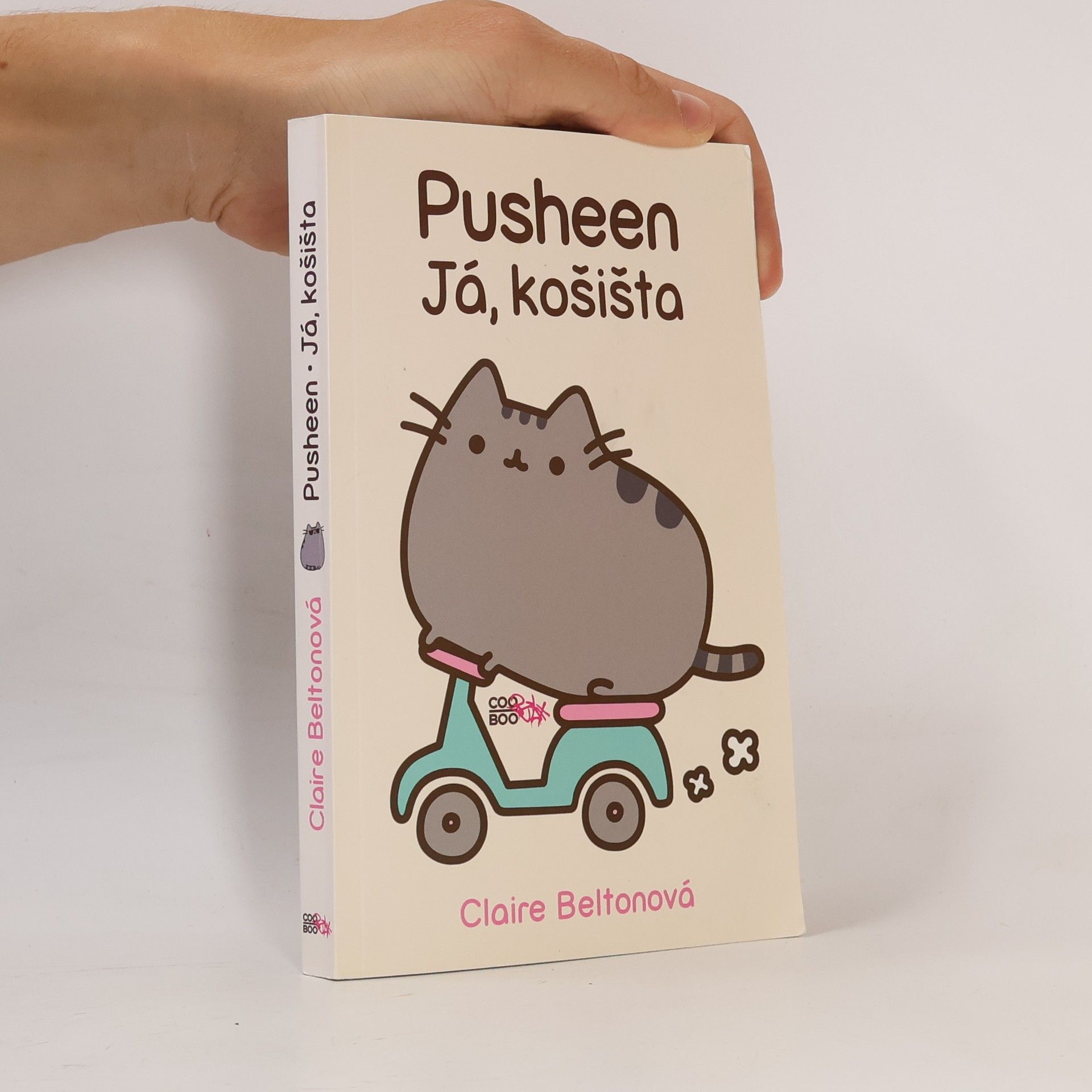 Claire Belton Pusheen. Já, košišta