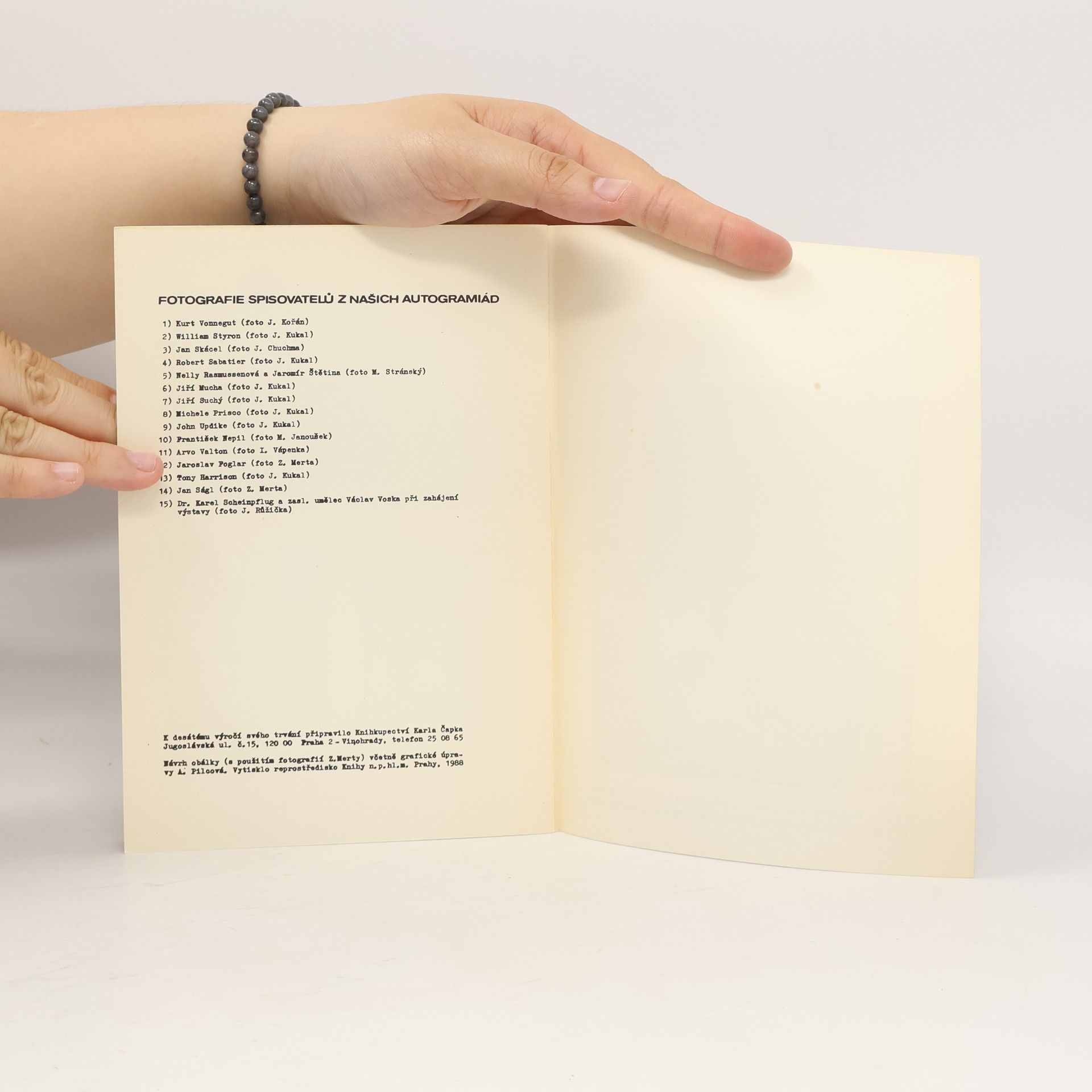 Autorenkollektiv 10 let Knihkupectví Karla Čapka. 1978 - 1988