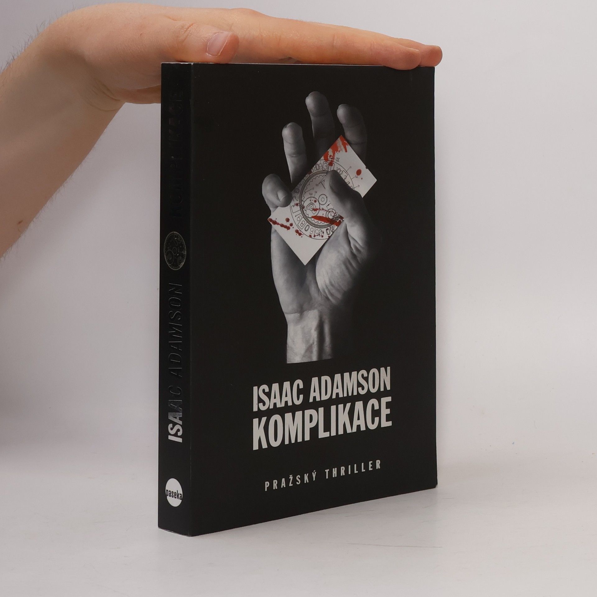 Isaac Adamson Komplikace : pražský thriller