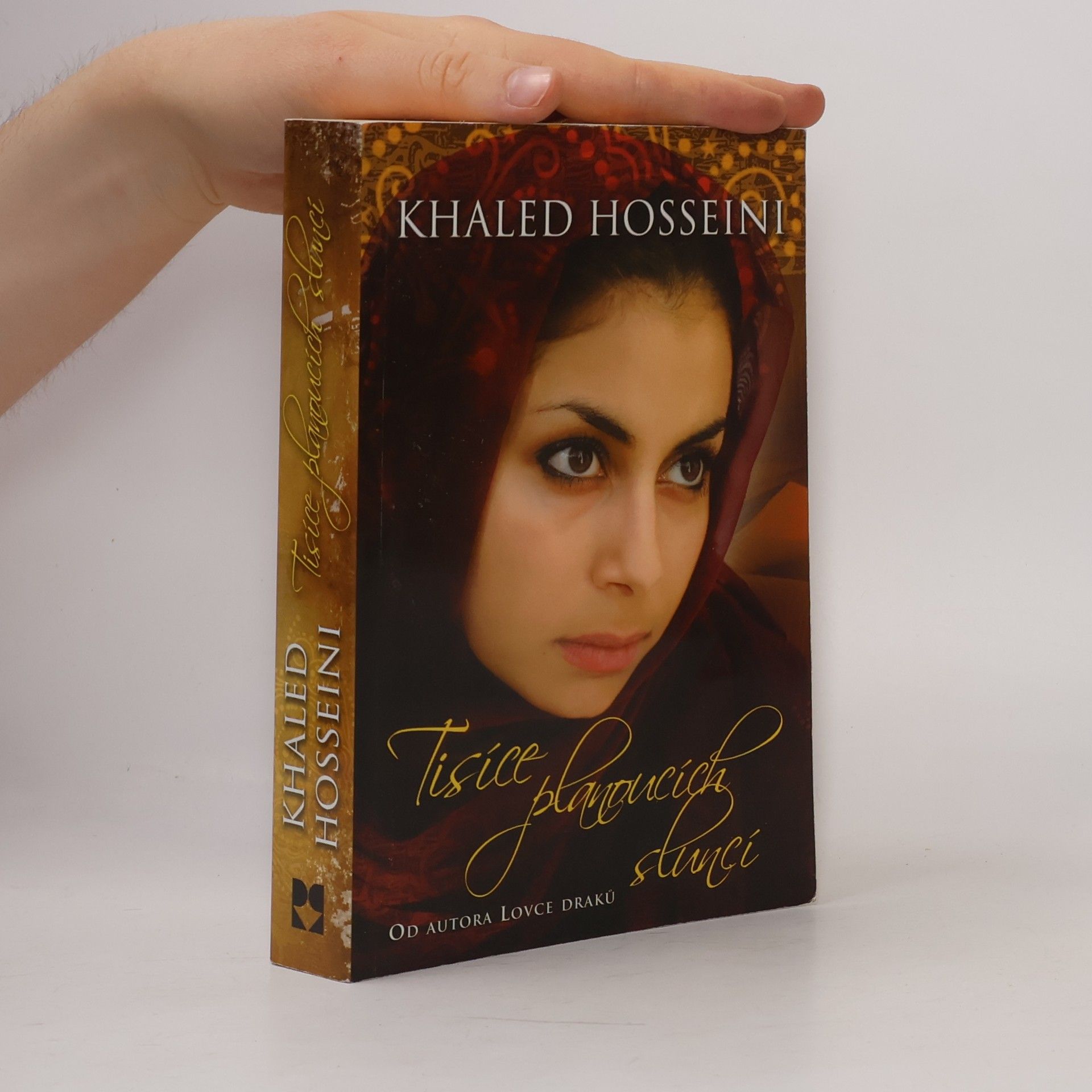 Khaled Hosseini Tisíce planoucích sluncí
