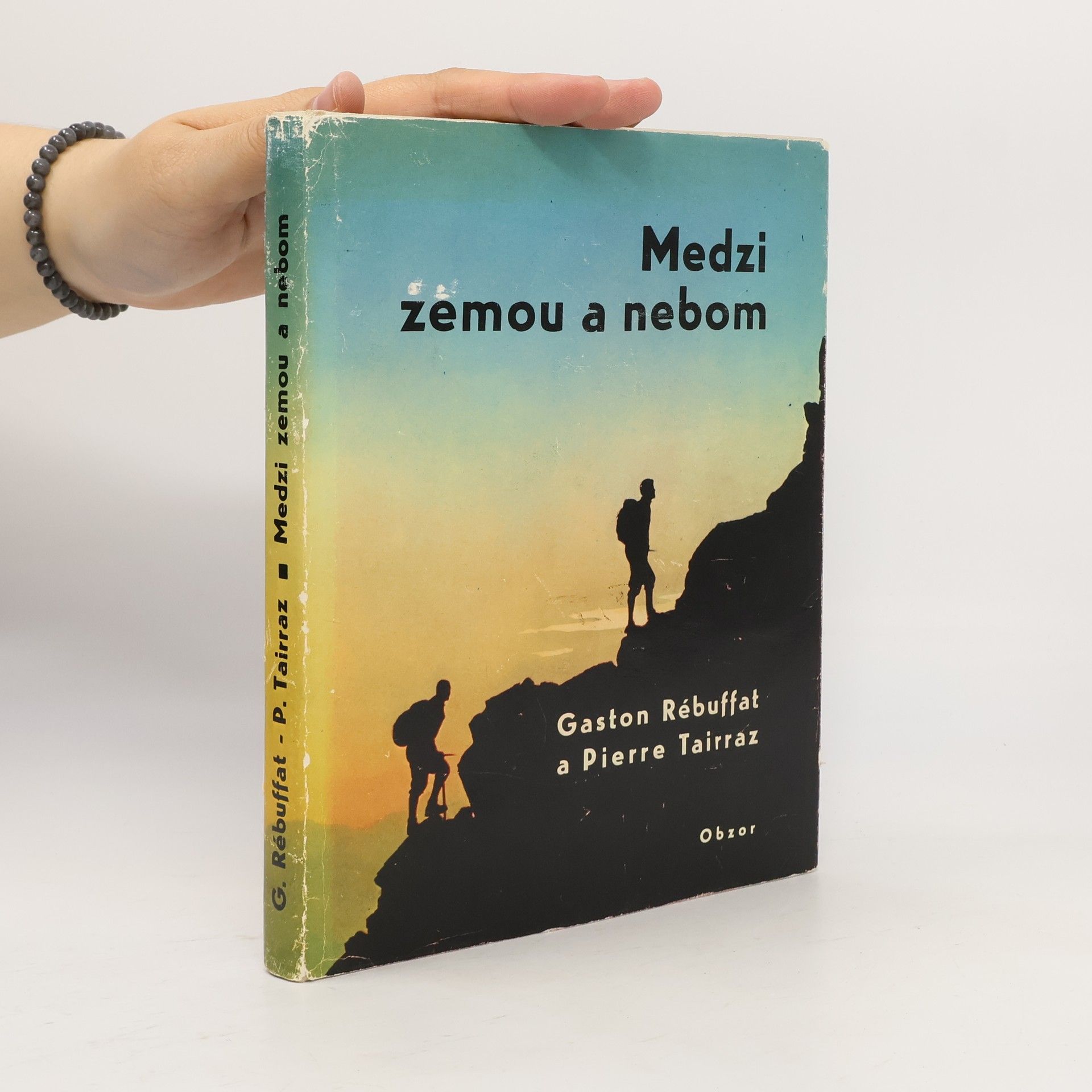 Medzi zemou a nebom