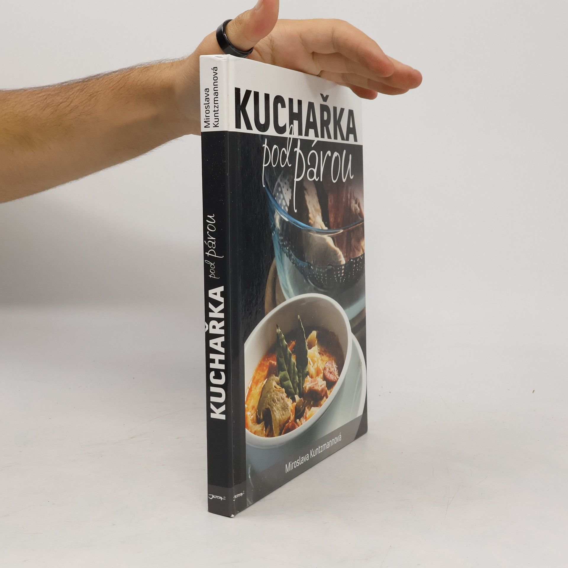 Miroslava Kuntzmannová Kuchařka pod párou
