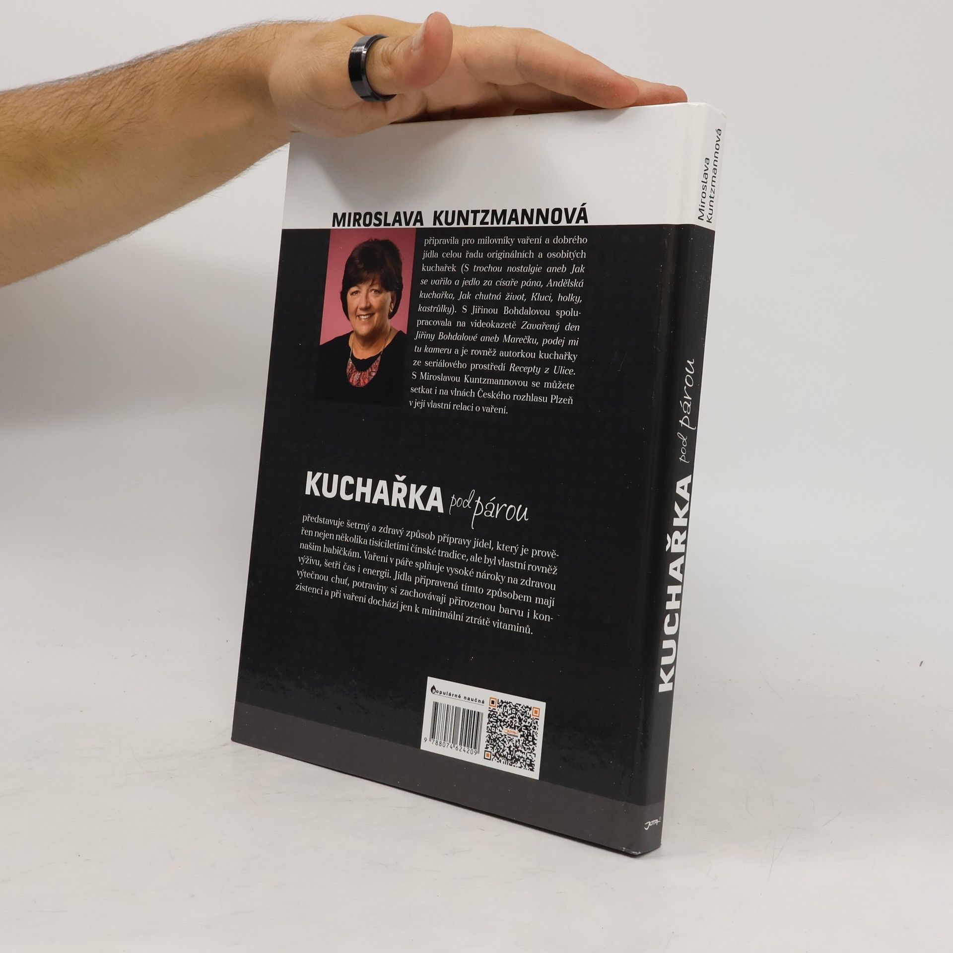 Miroslava Kuntzmannová Kuchařka pod párou