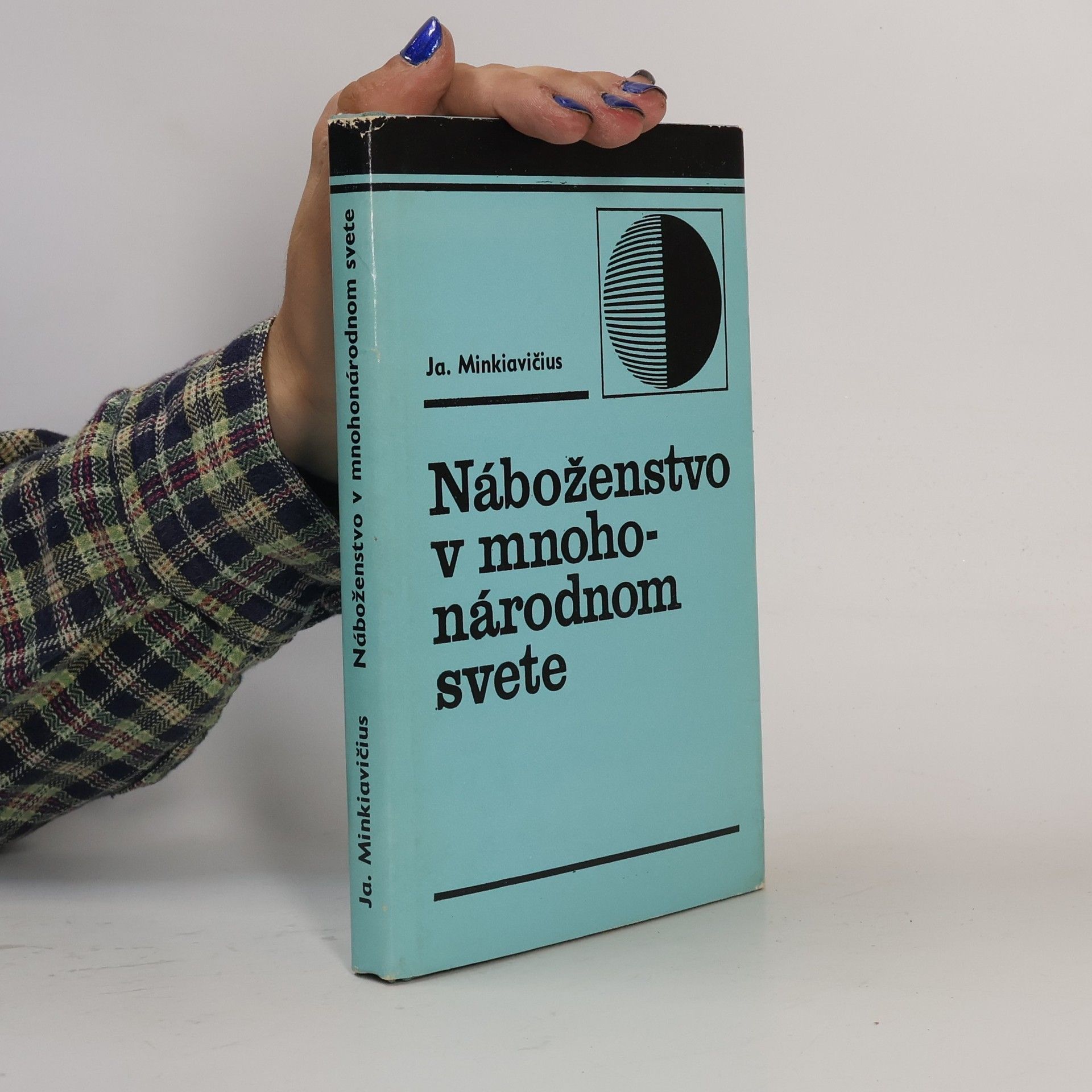 Jokūbas Minkevičius Náboženstvo v mnohonárodnom svete