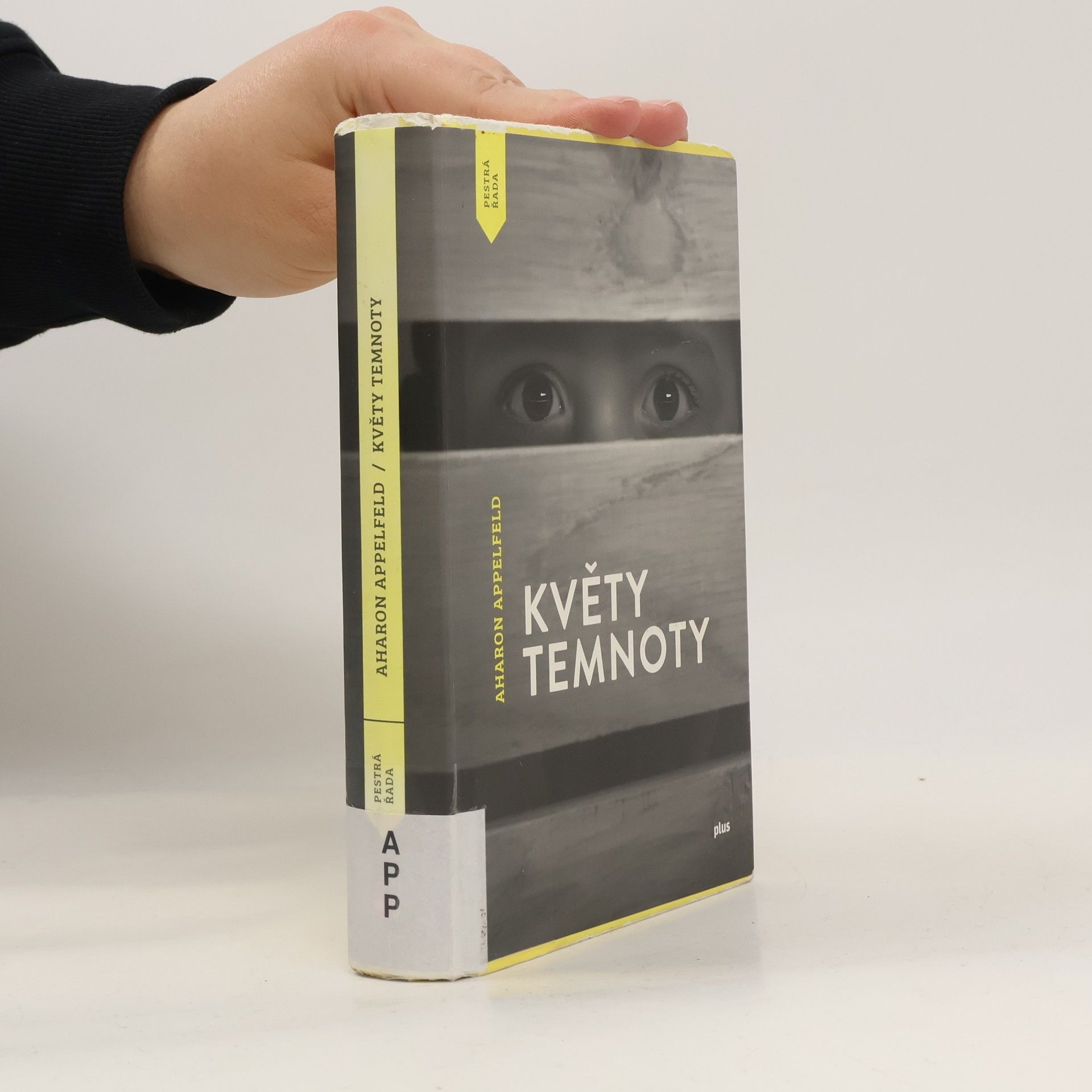 Aharon Appelfeld Květy temnoty