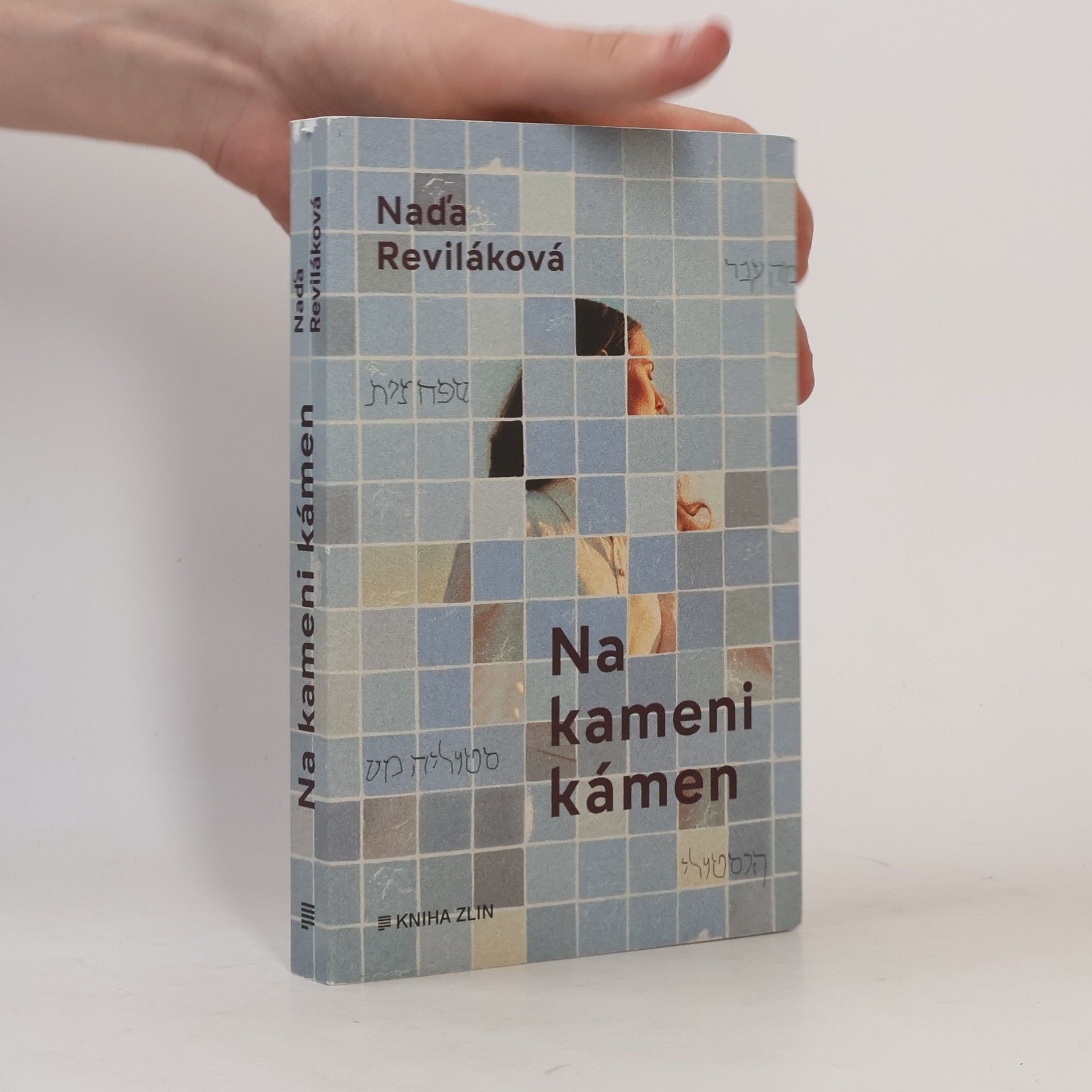 Na kameni kámen