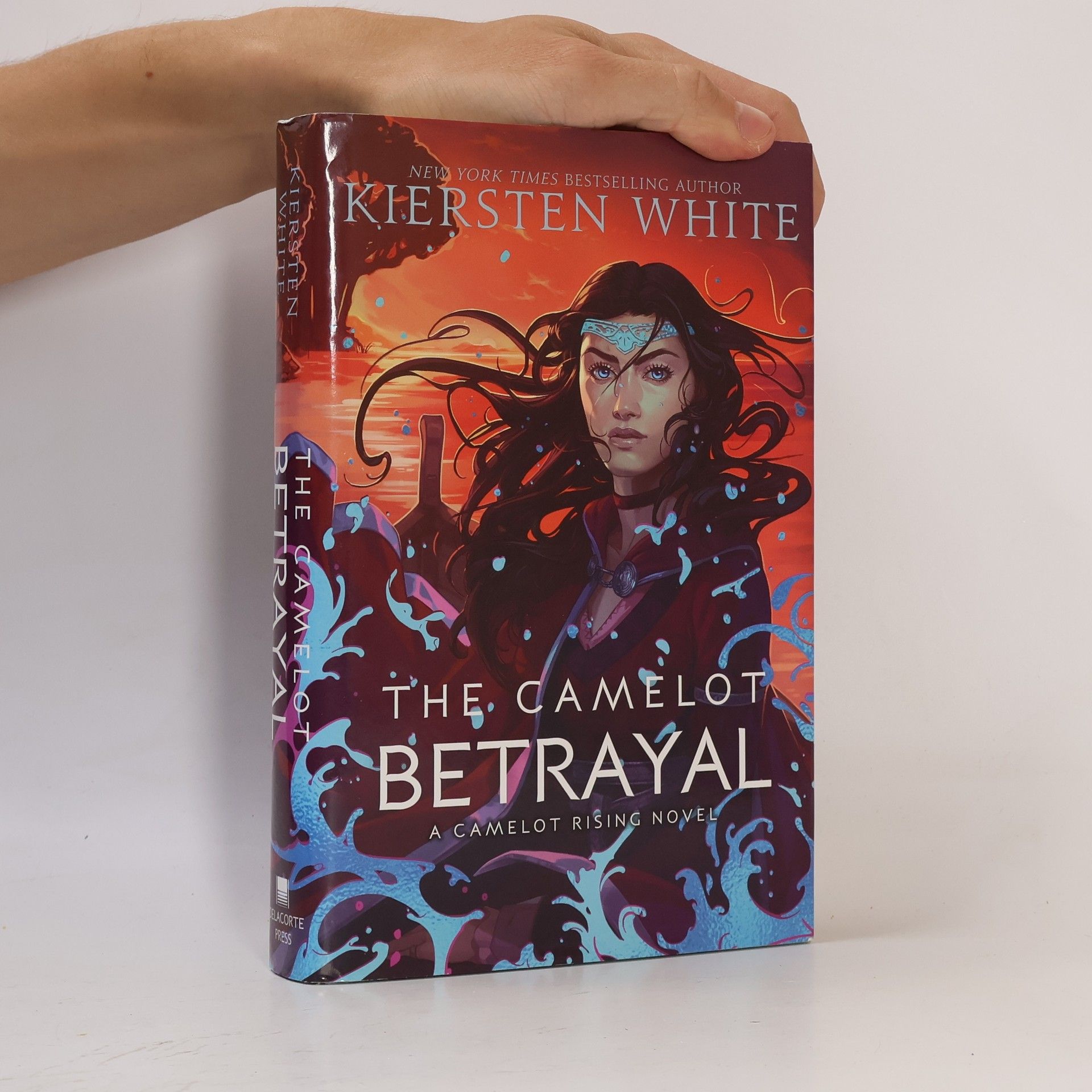 Kiersten White The Camelot Betrayal