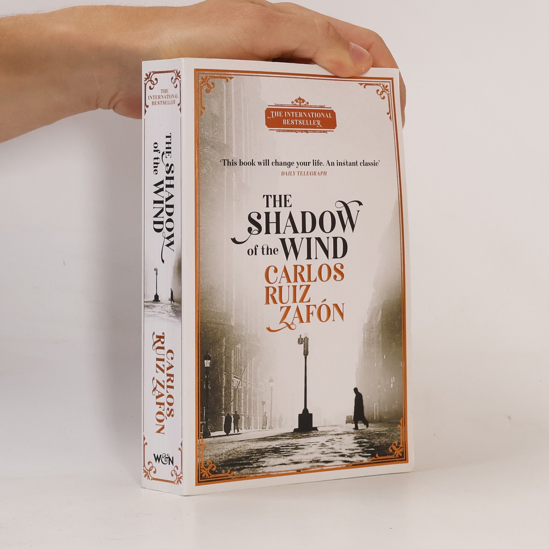 Carlos Ruiz Zafón The shadow of the wind