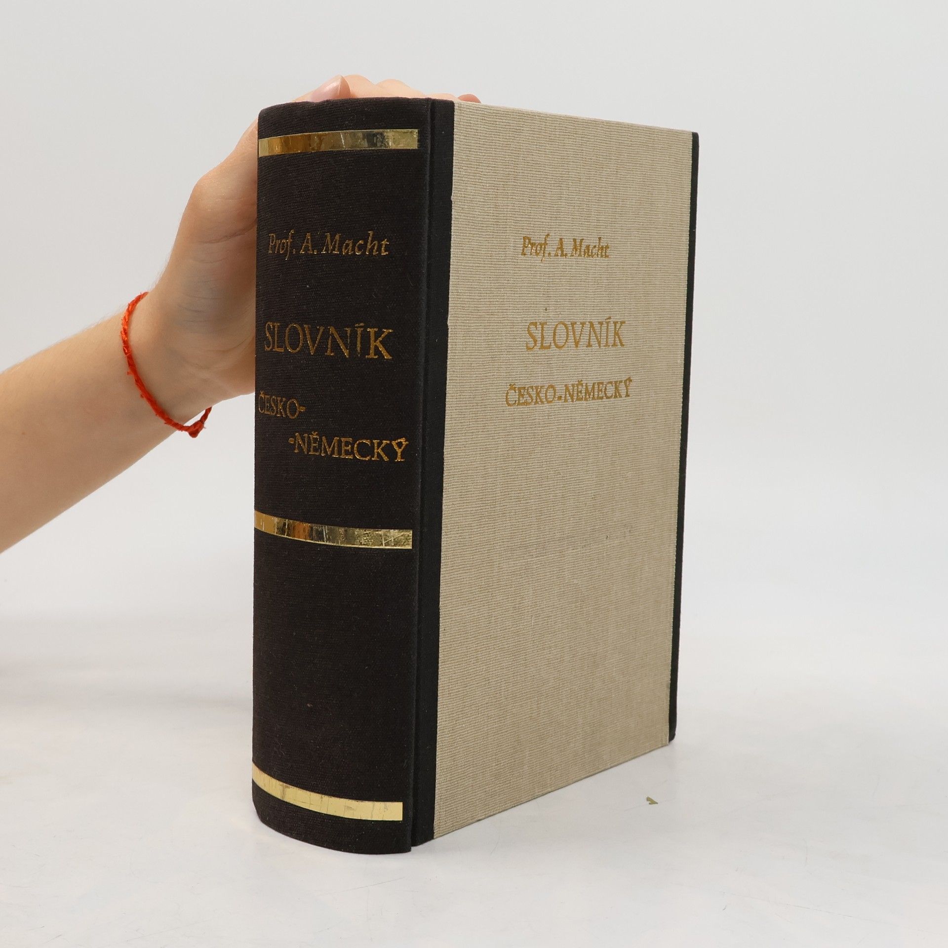 Macht Praktický slovník česko-německý. Frazeologický