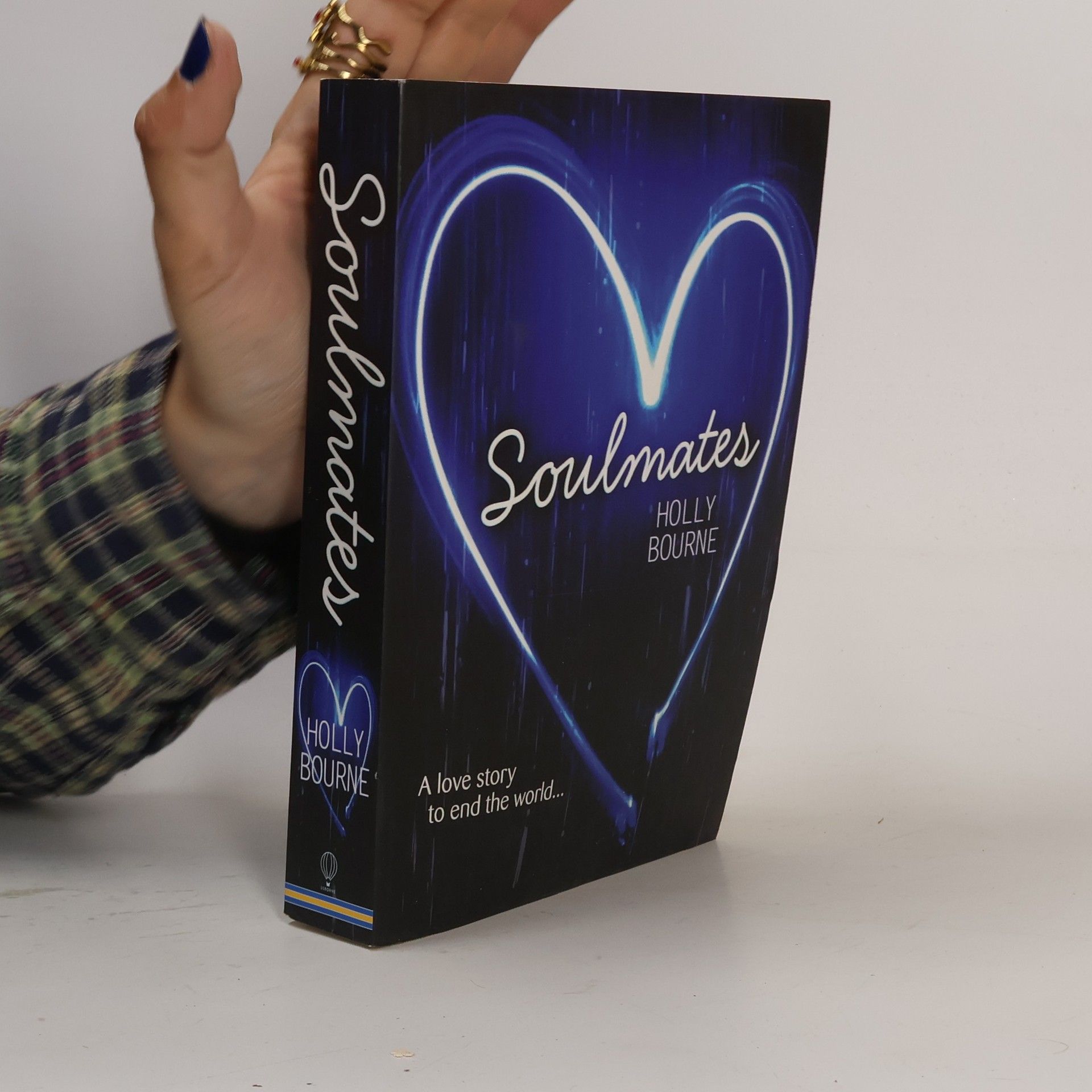 Holly Bourne Soulmates