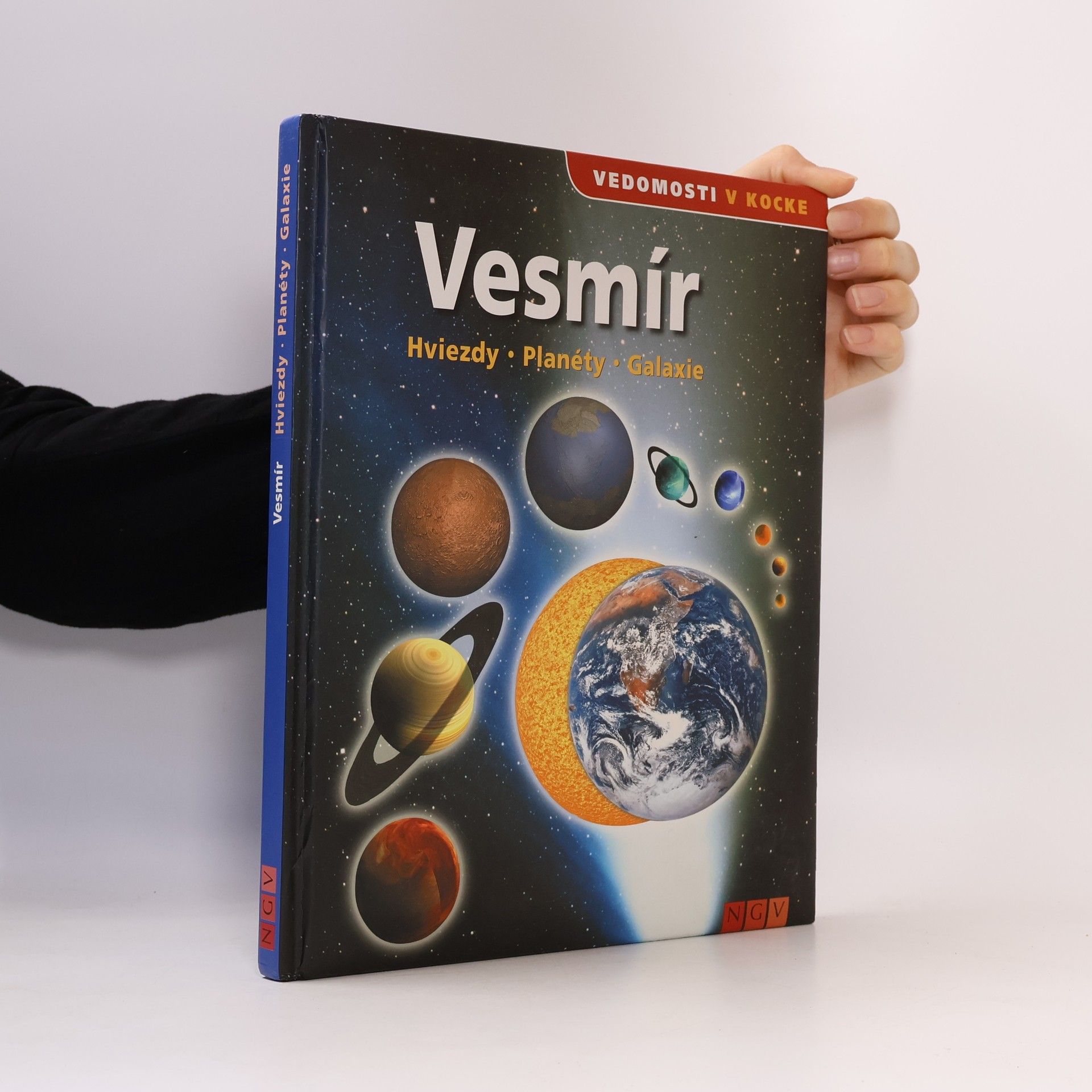 Various authors Vesmír